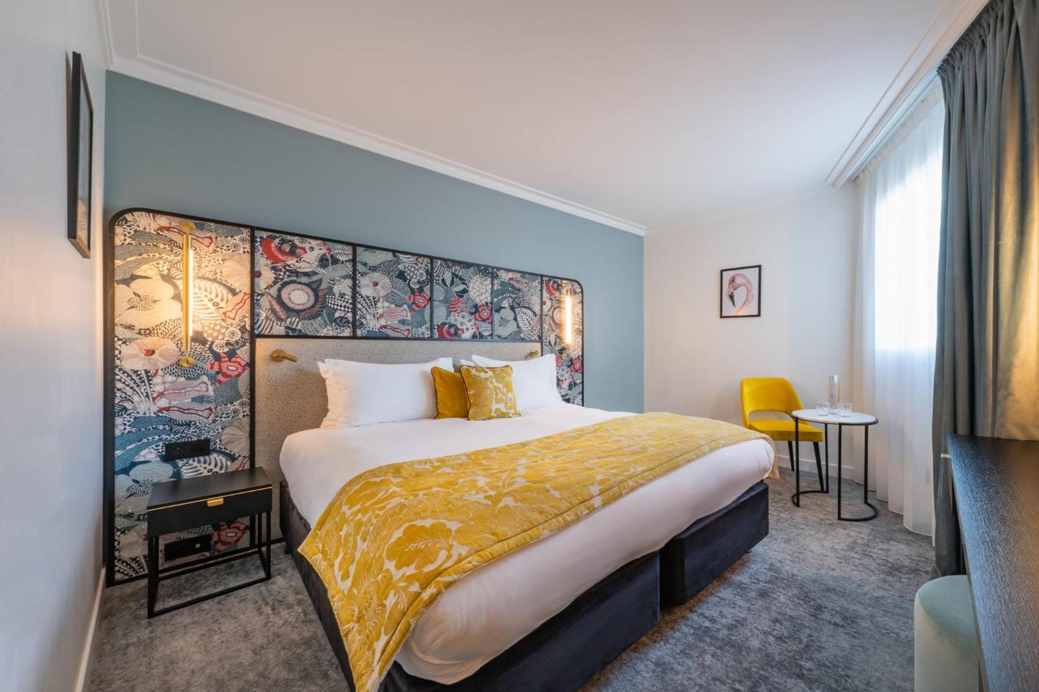 Standard Queen Room