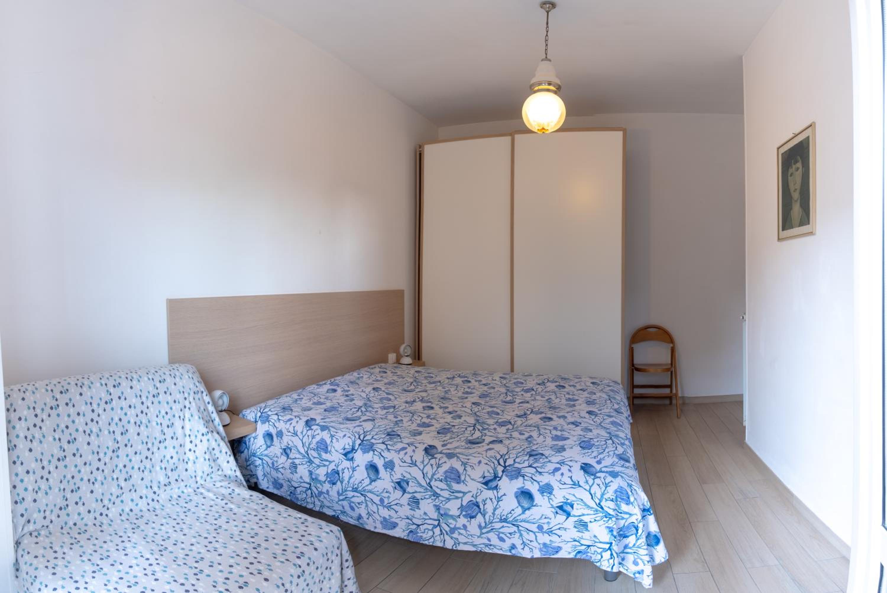 One-Bedroom Apartment photo 3