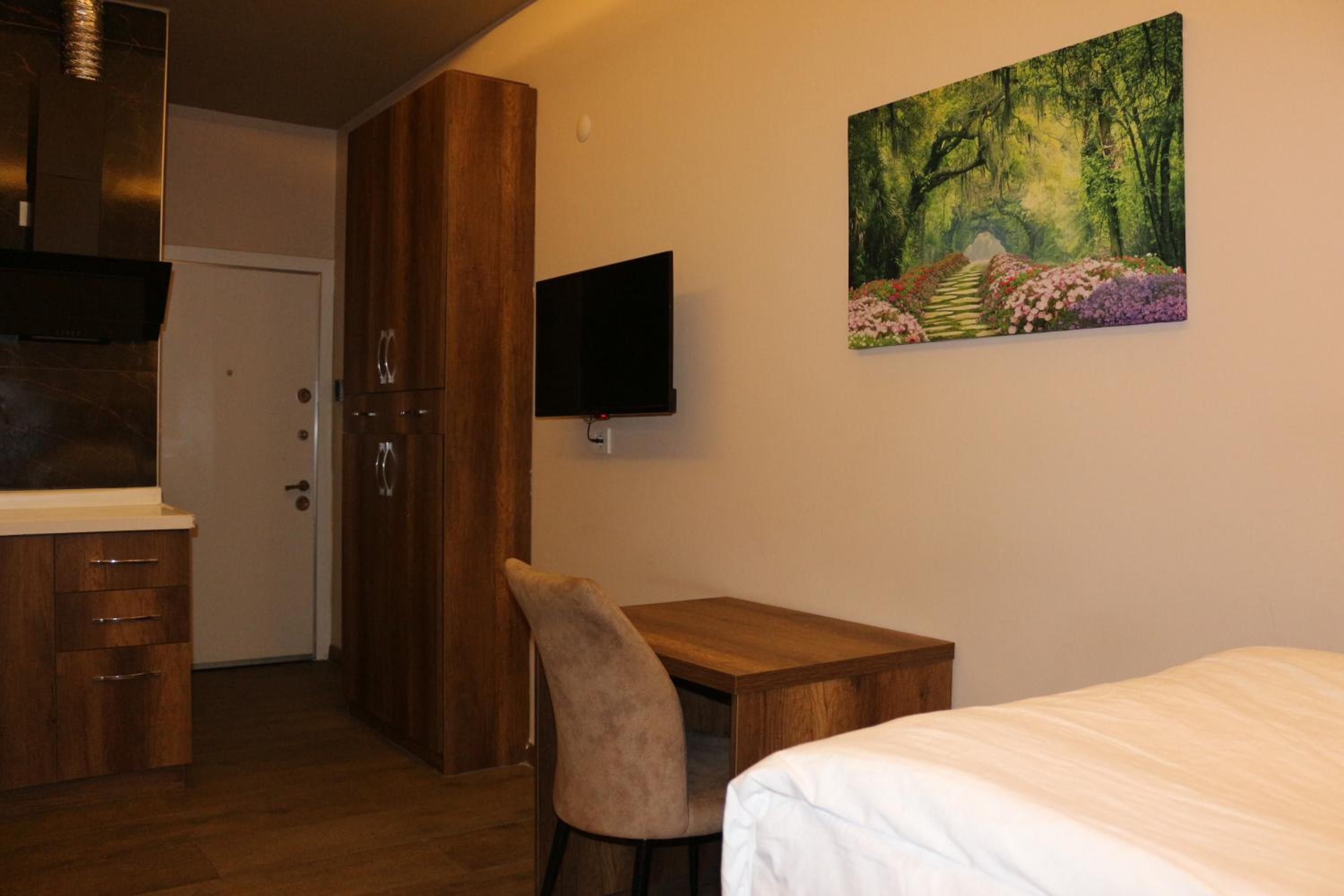Standard Double or Twin Room - Photo 3