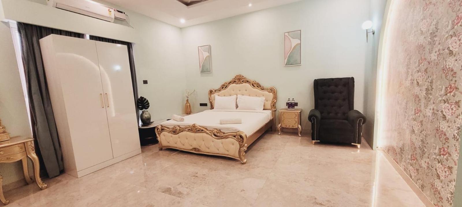 Executive Suite photo 2