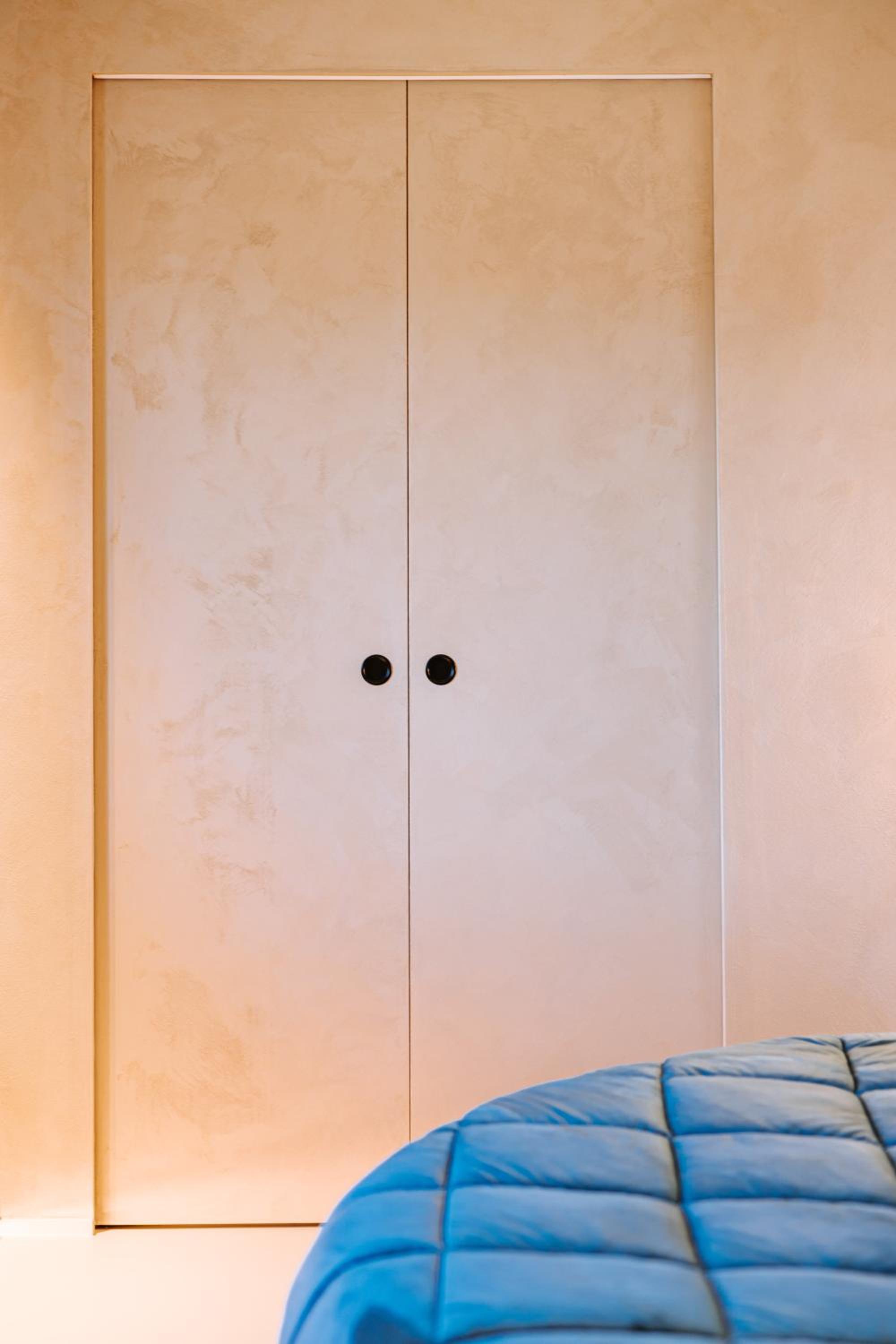 Deluxe King Room - Photo 18