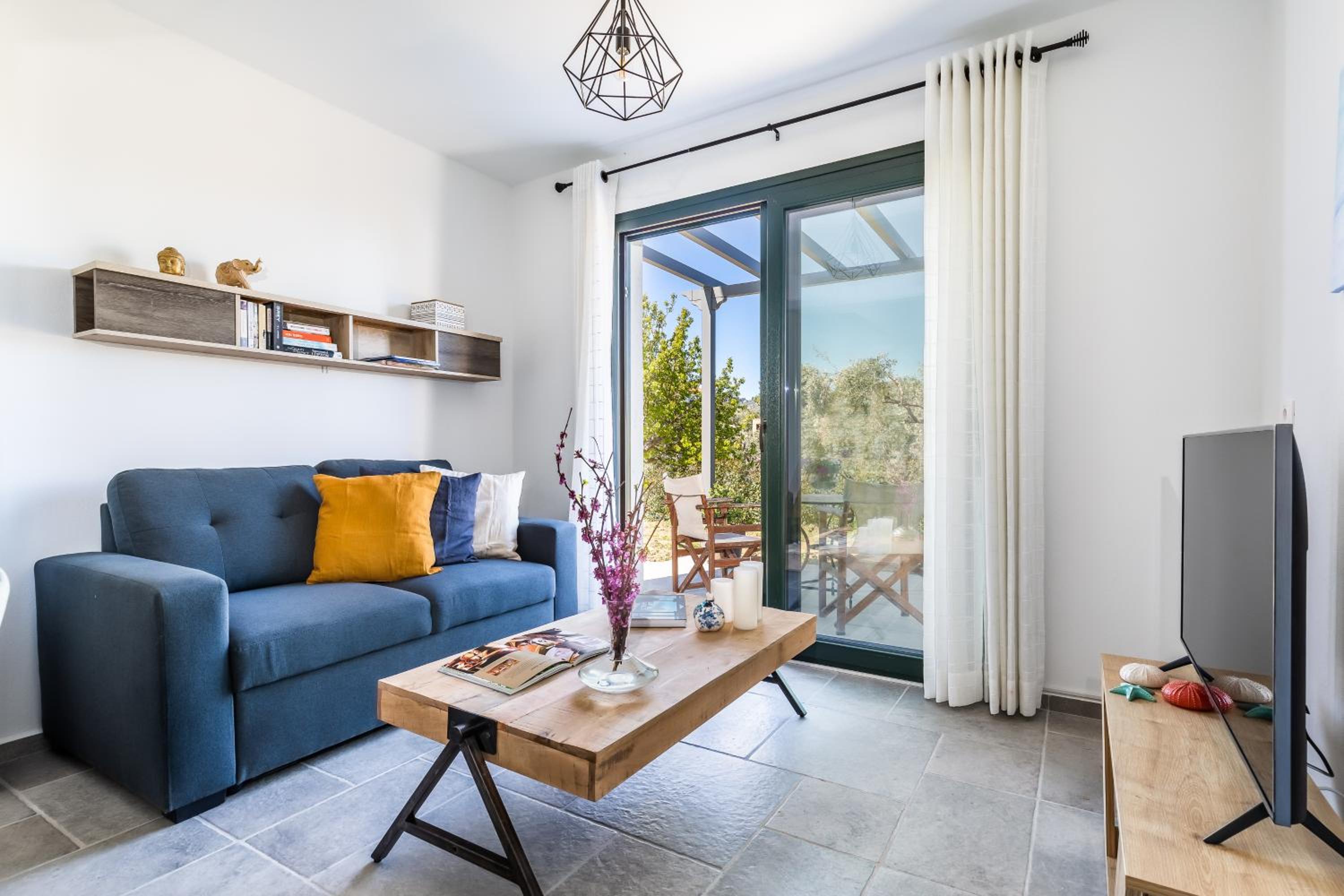 Villa with Garden View