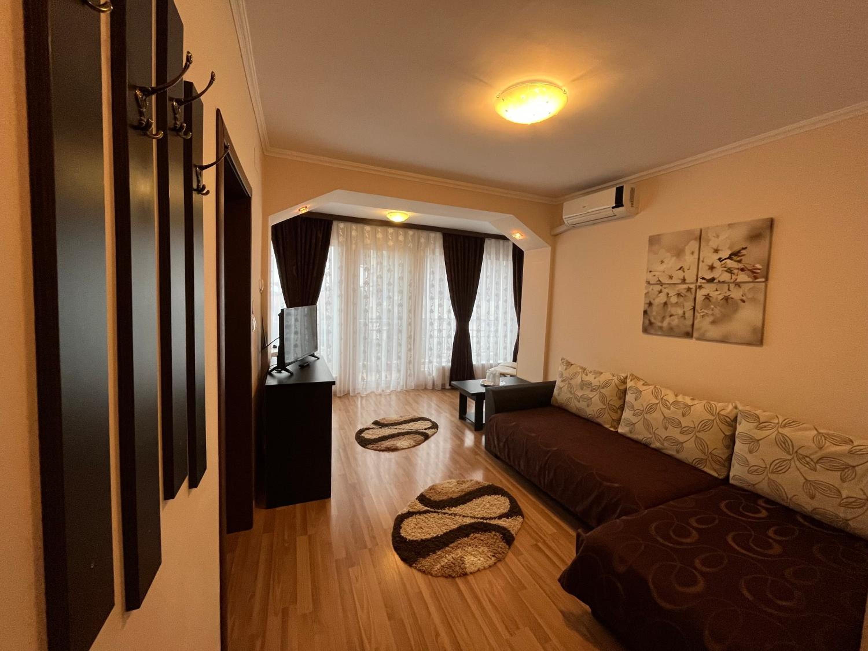 Suite with City View photo 3