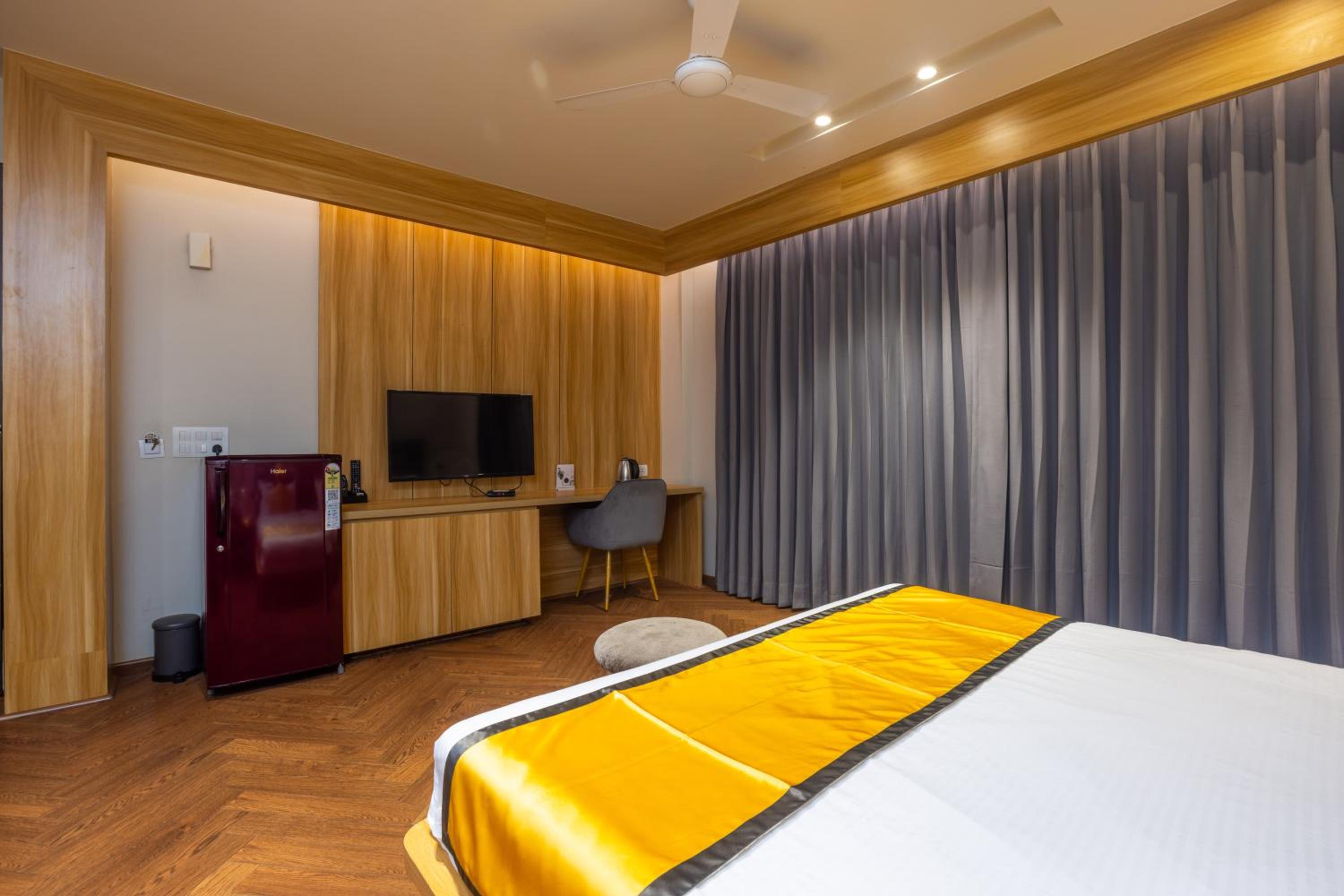 Deluxe Suite with 10% discount on food - Photo 6