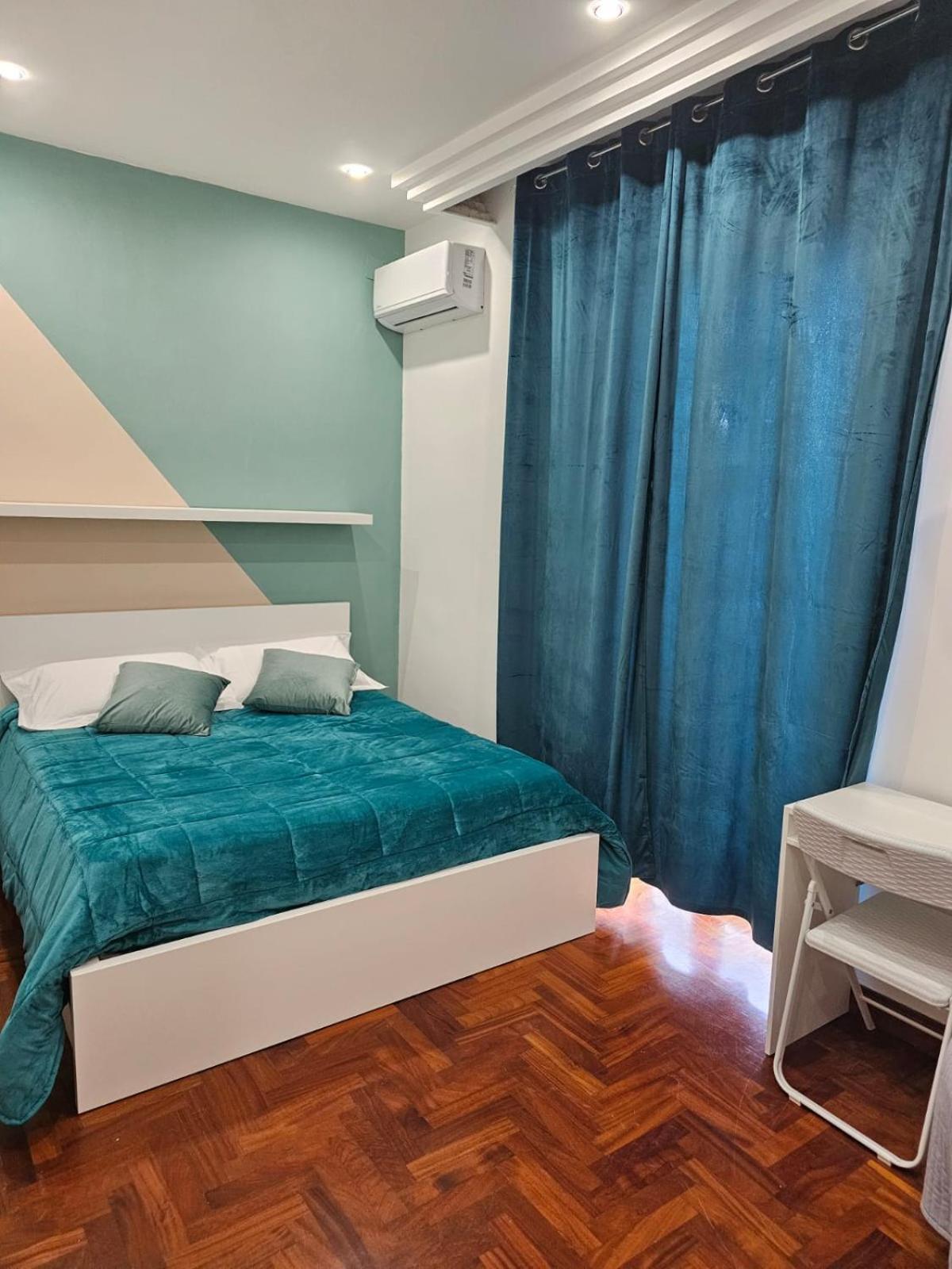 Triple Room with Private External Bathroom