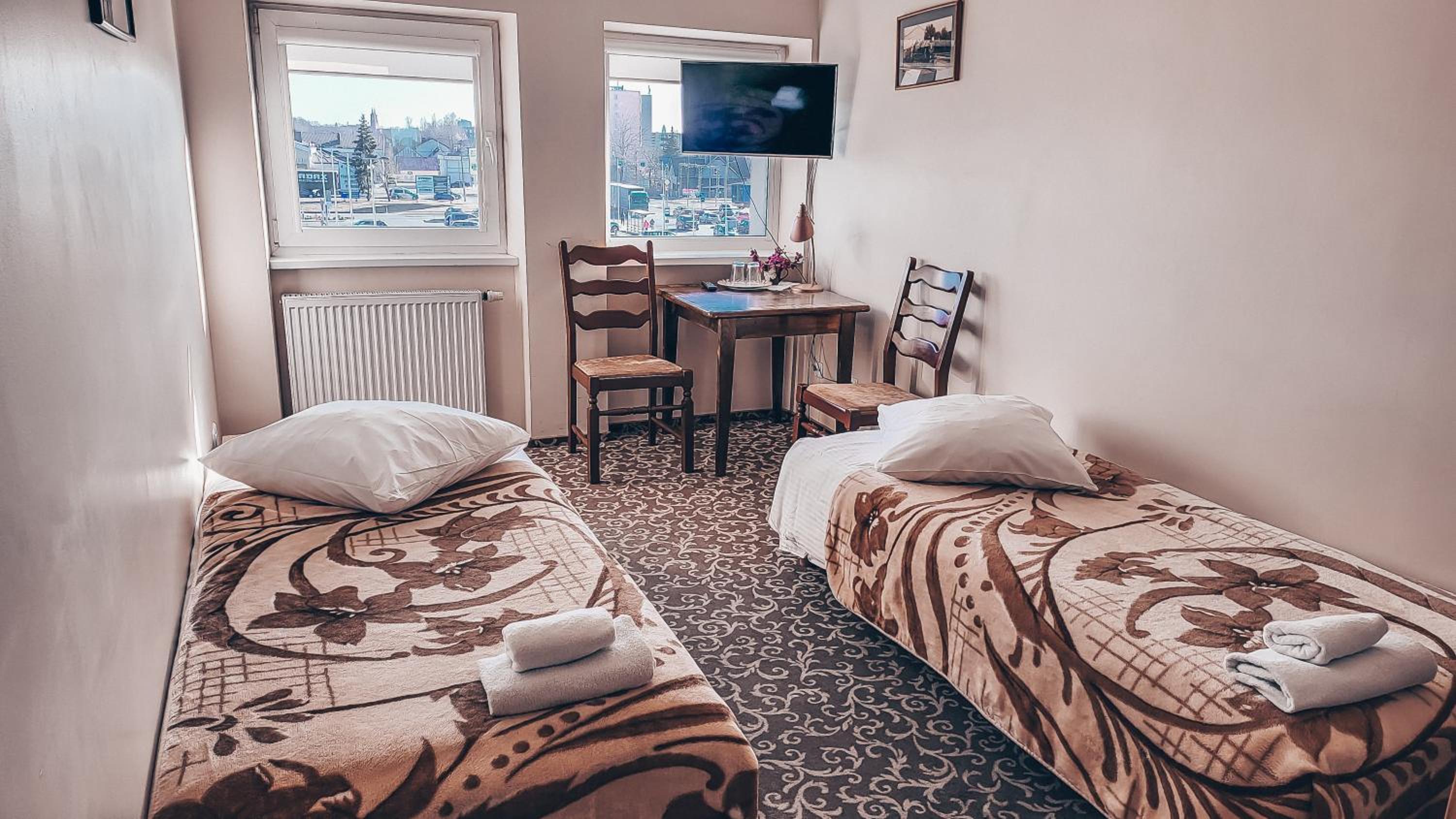 Twin Room - Photo 1