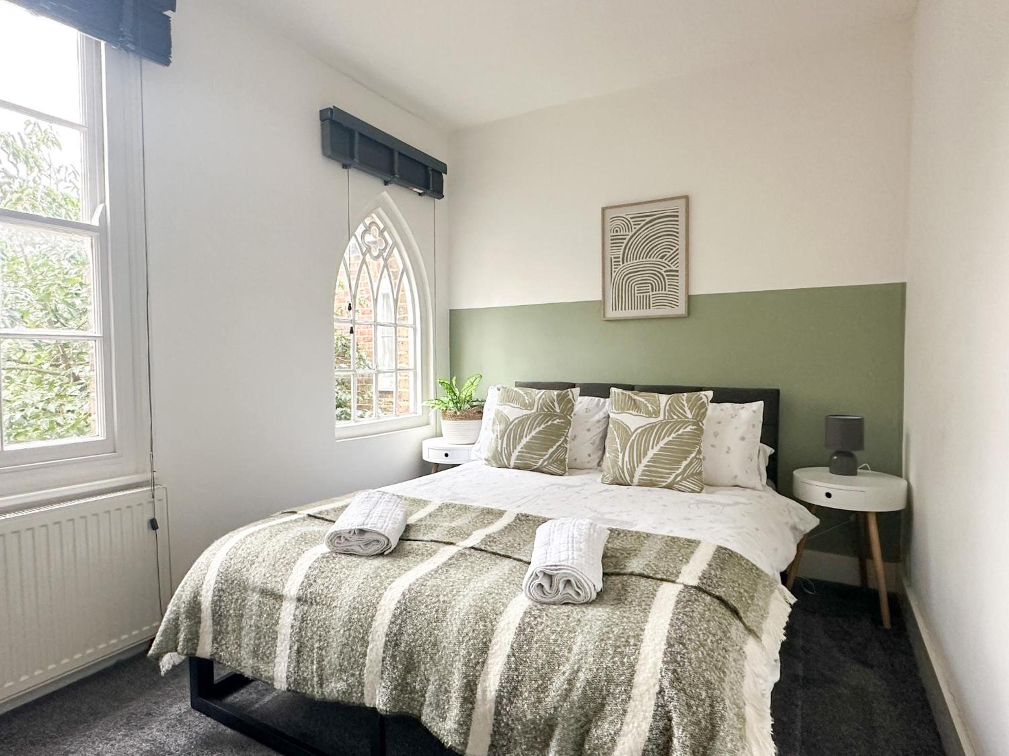 Three-Bedroom House photo 2