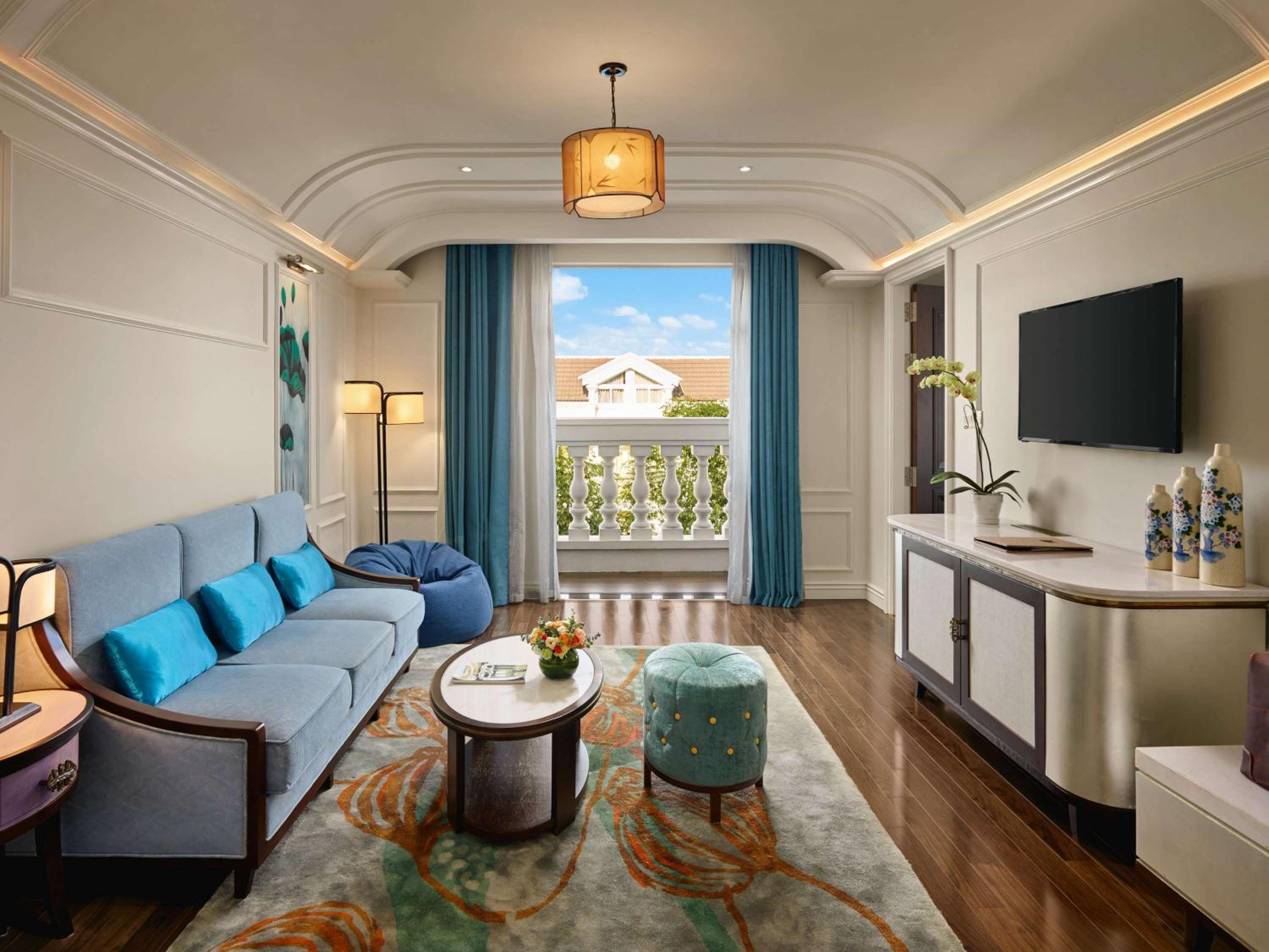 Deluxe Suite With One Single Bed And Balcony photo 3