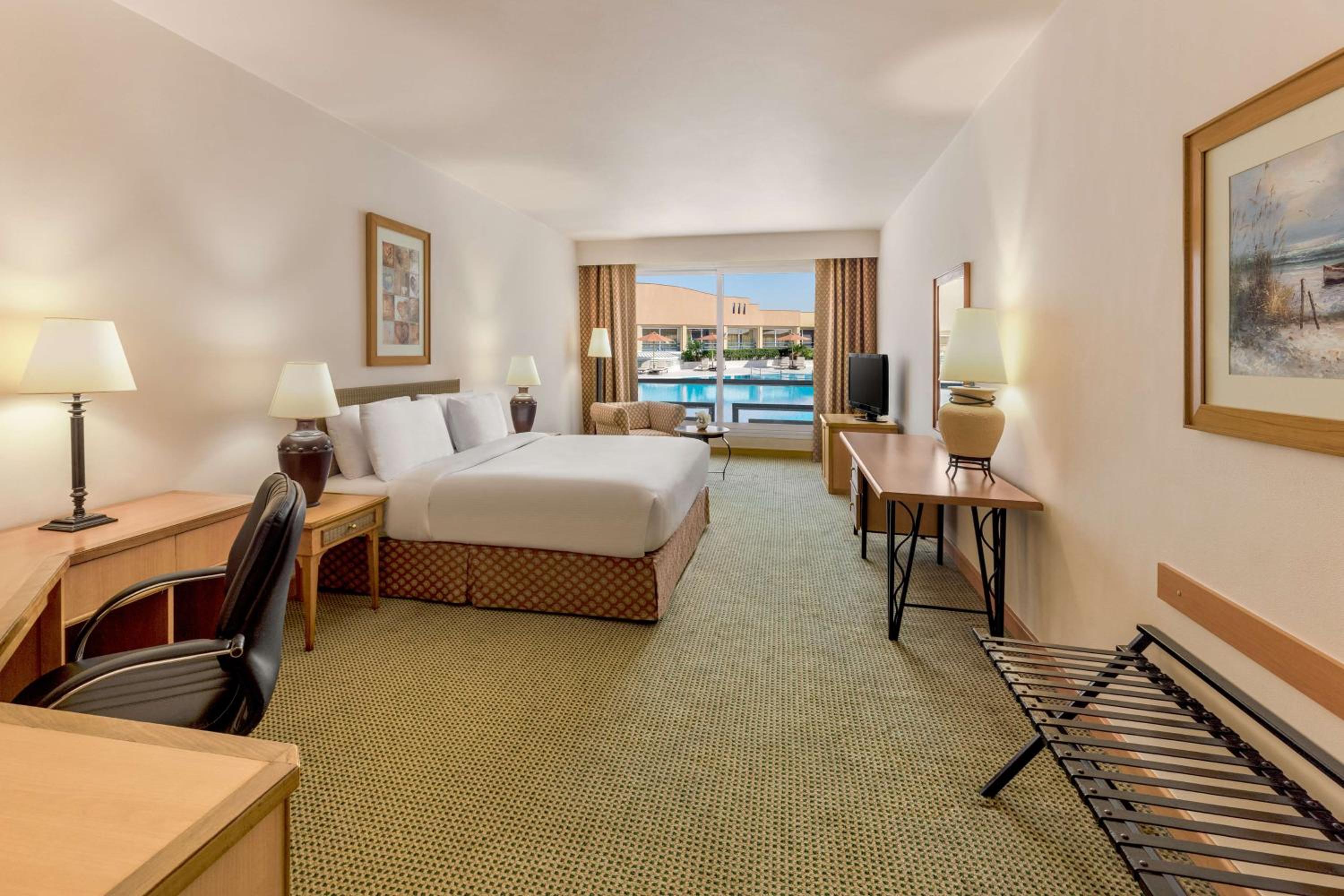 Twin Room with Pool View