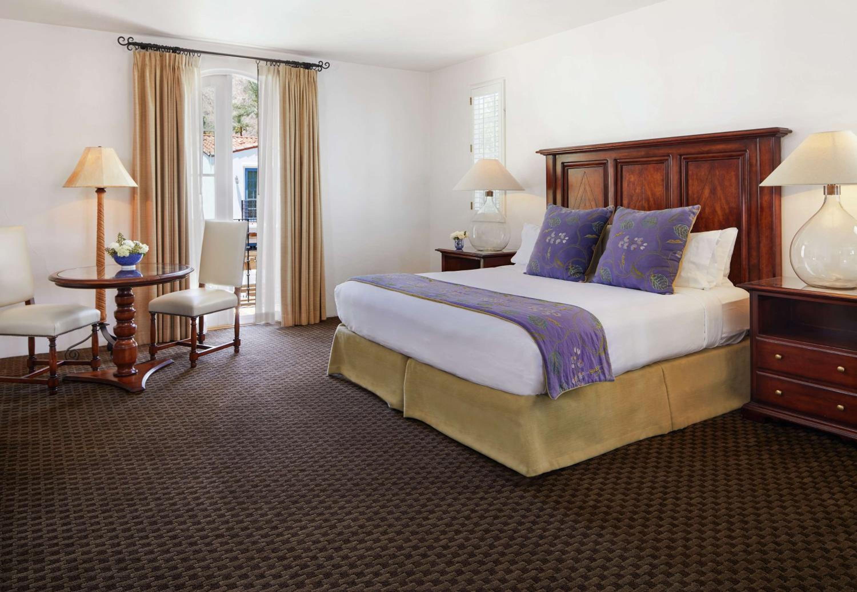 Spa Studio - 1 King Bed - Photo 4