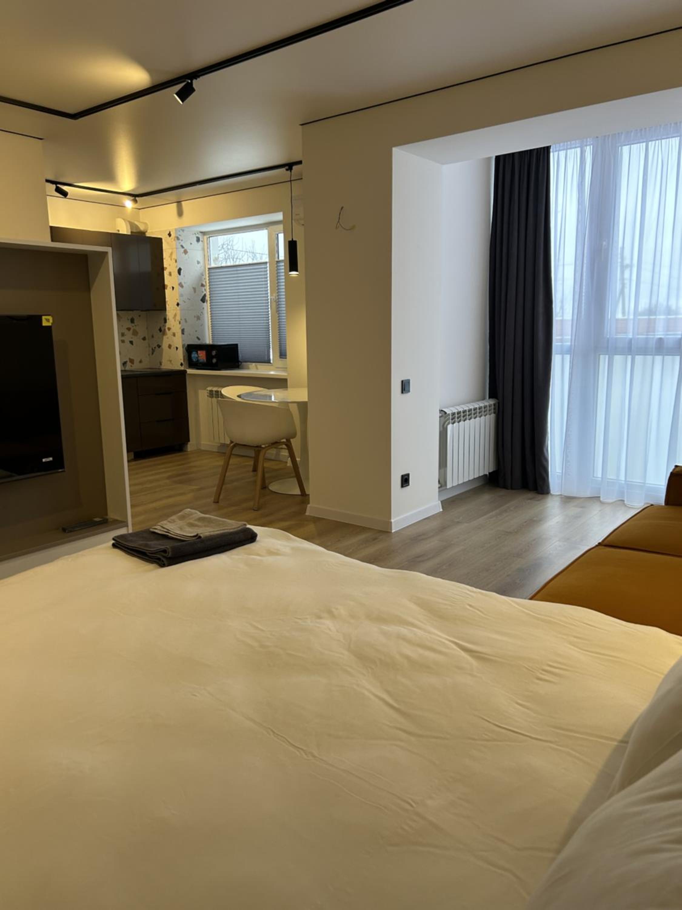 Studio Apartment photo 2