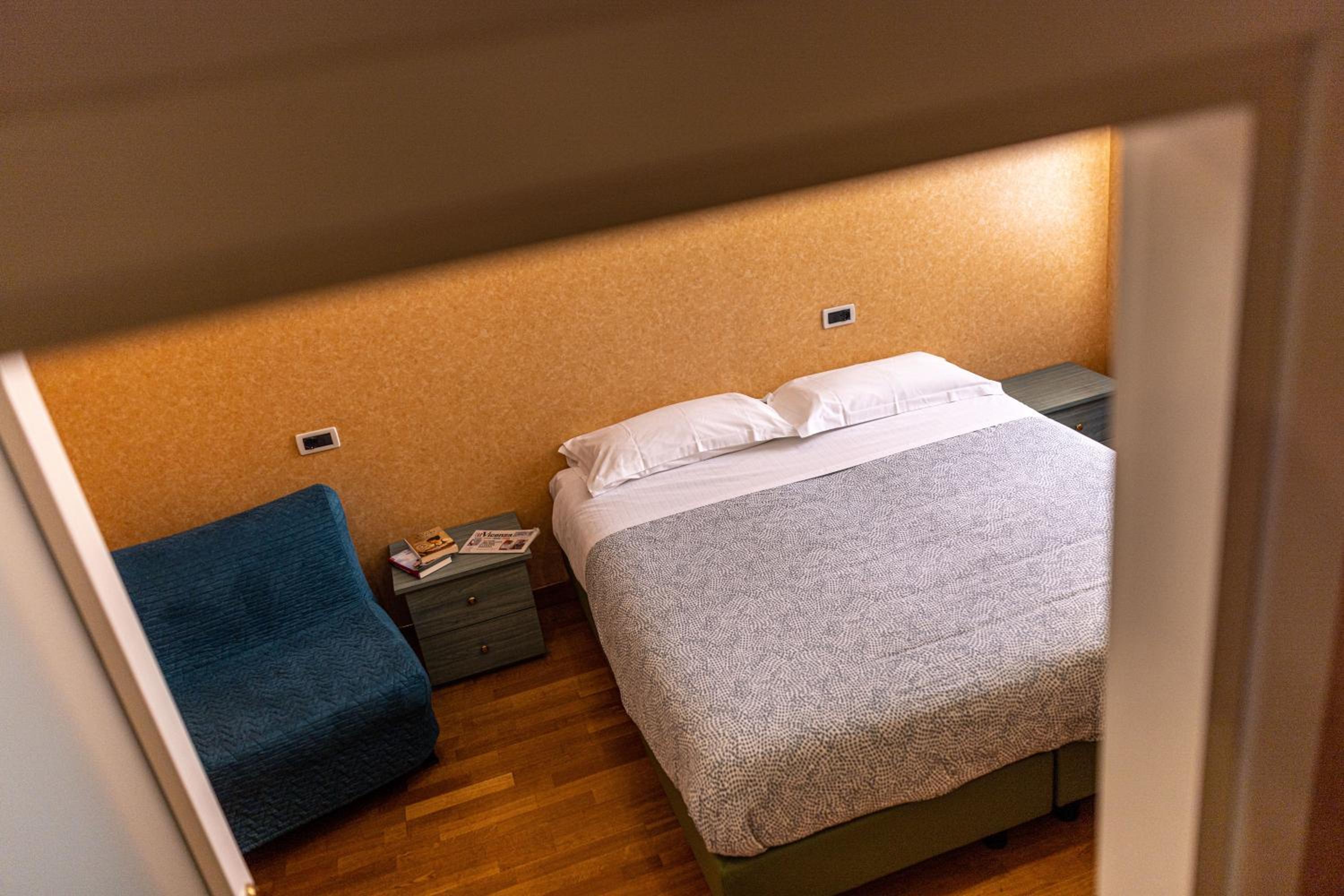 One-Bedroom Apartment (3 Adults) - Annex