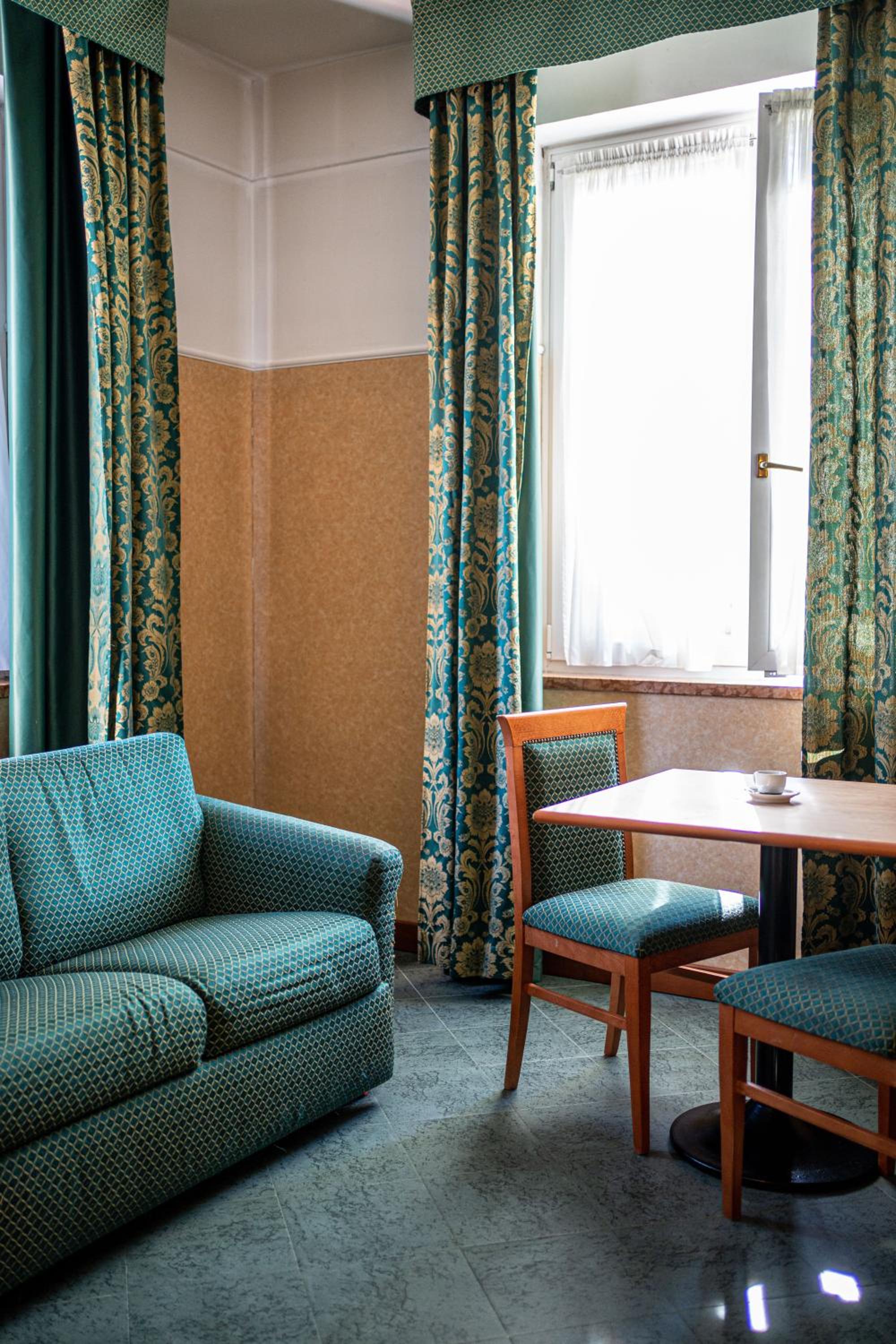 One-Bedroom Apartment (2 Adults)