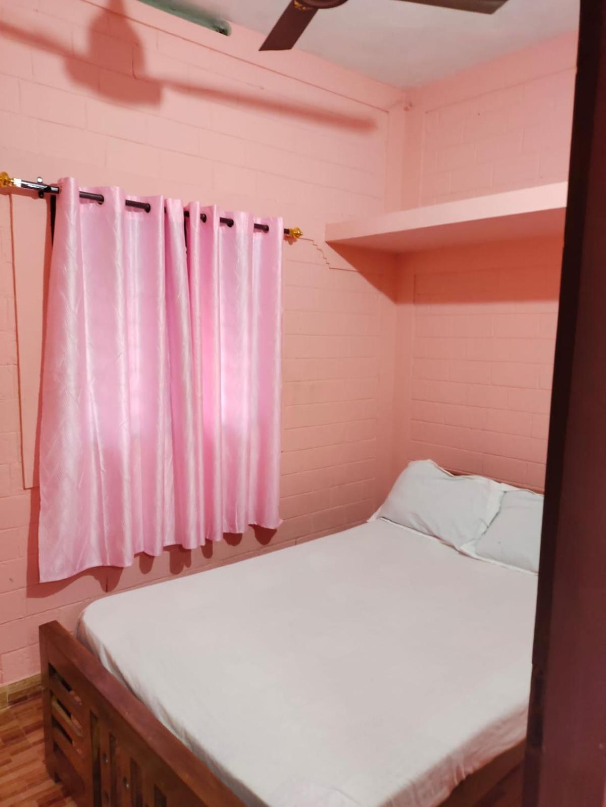 Budget Triple Room photo 2