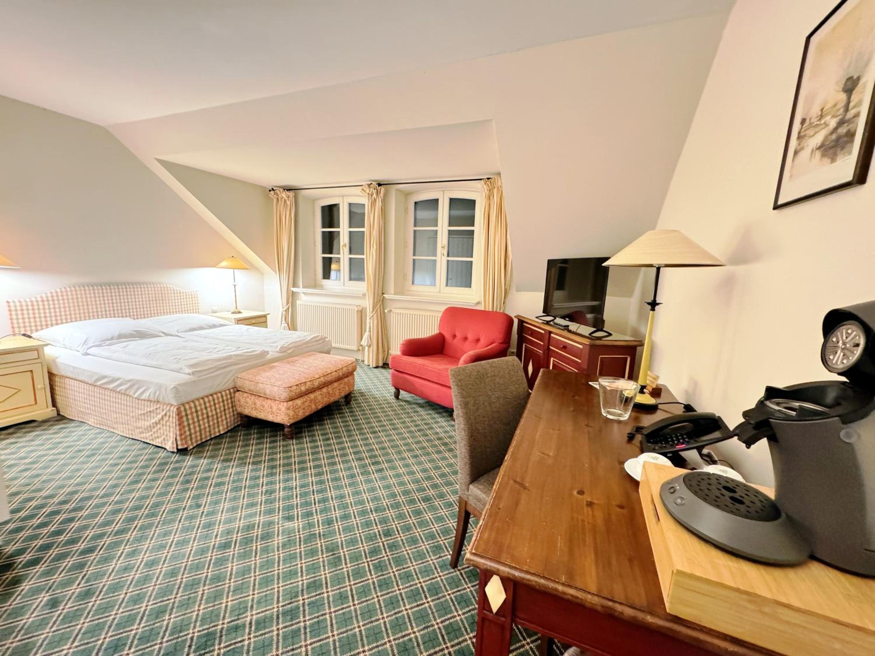 Deluxe Double Room - Photo 7