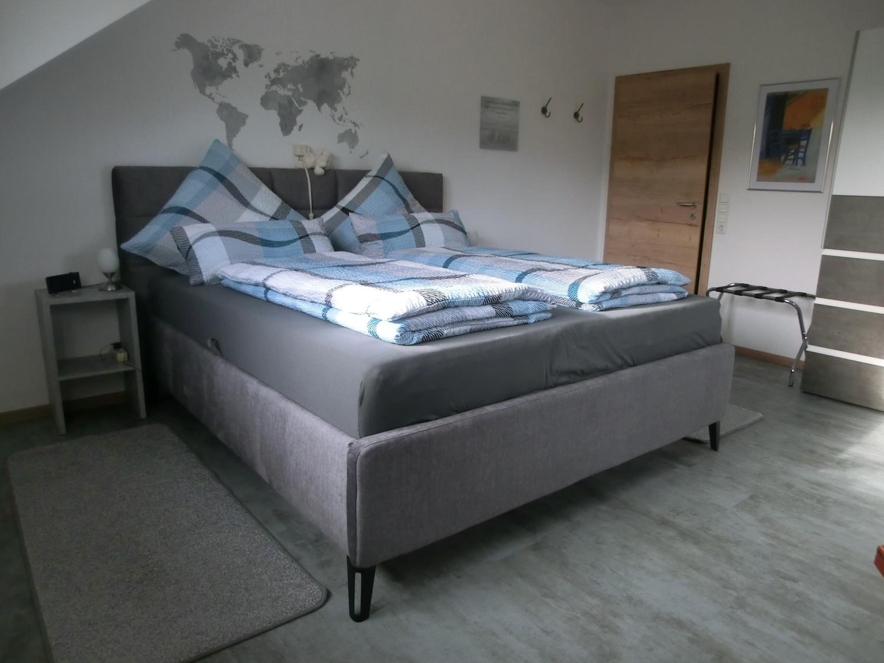 Two-Bedroom Deluxe Apartment with Garden View