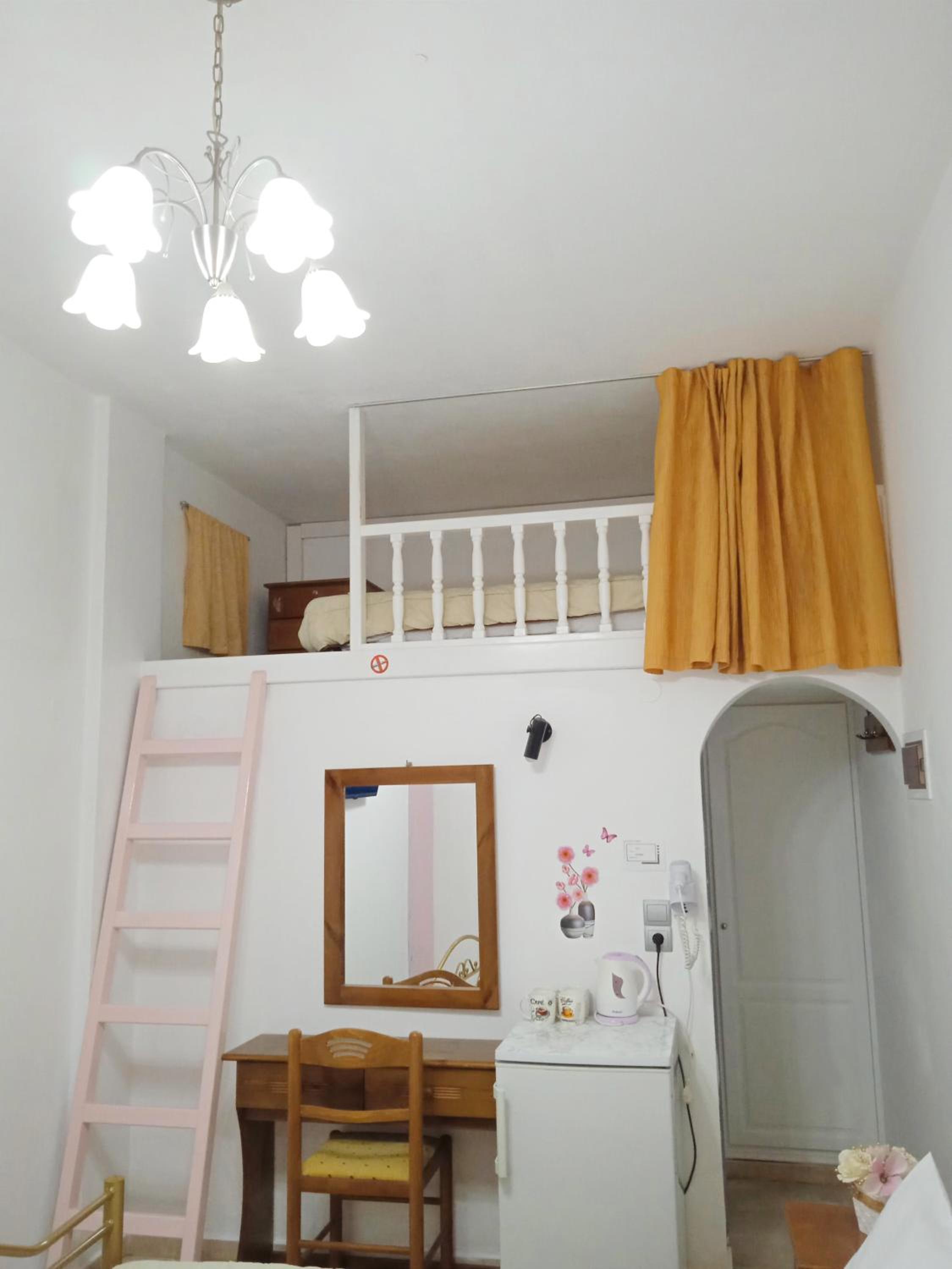 Family Room with Terrace - Photo 5
