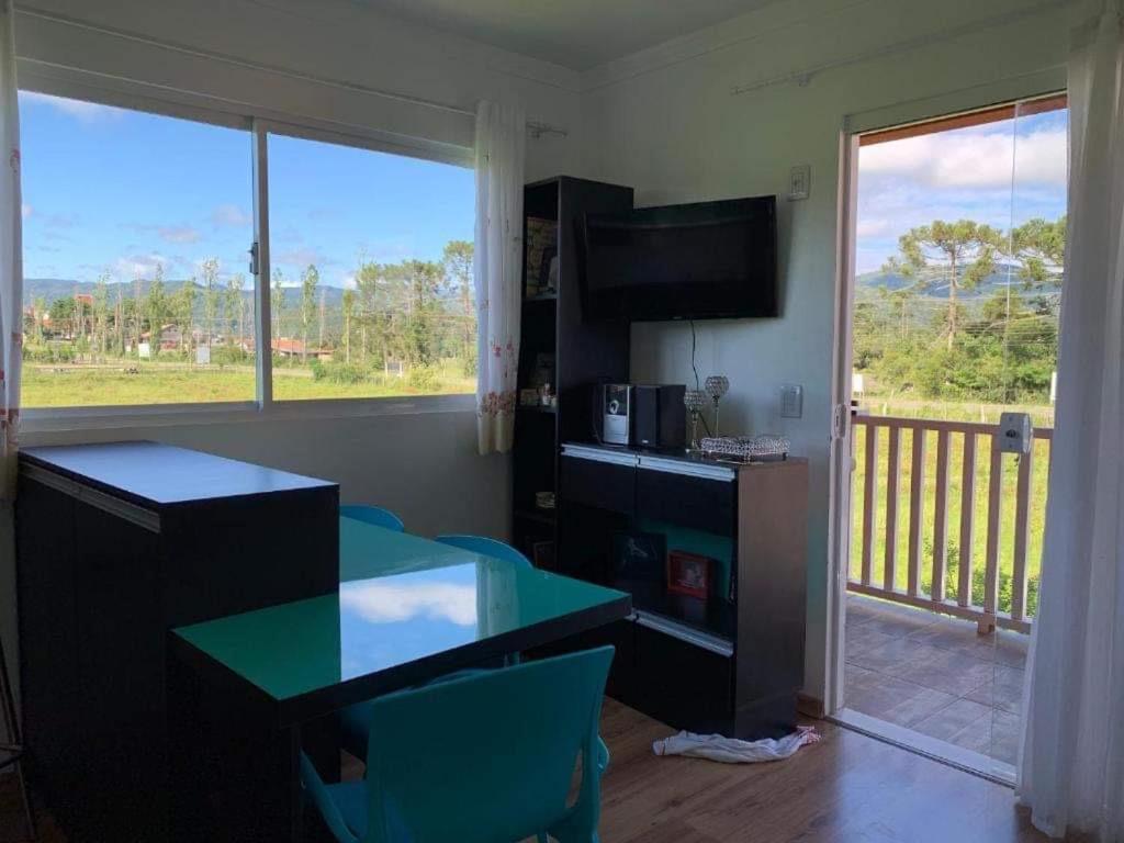 Apartment with Mountain View photo 1