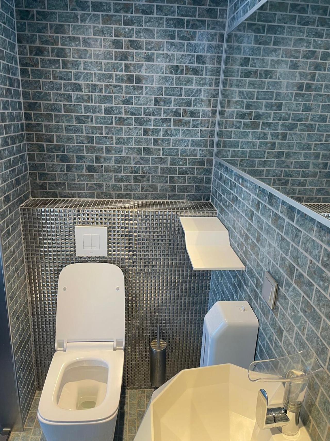Standard Double Room with Shower And Window - Photo 8