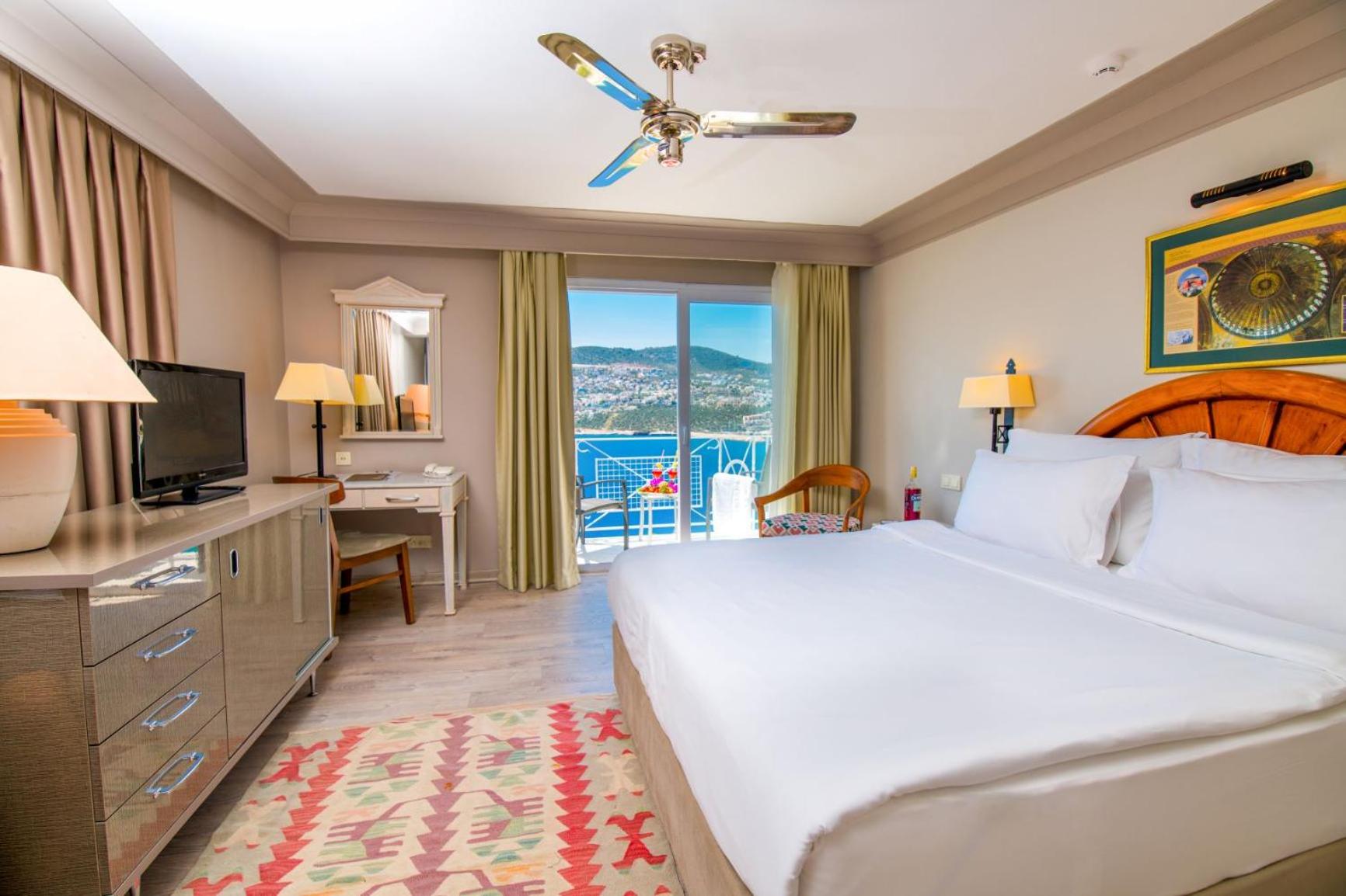 Deluxe Double Room with Sea View photo 1