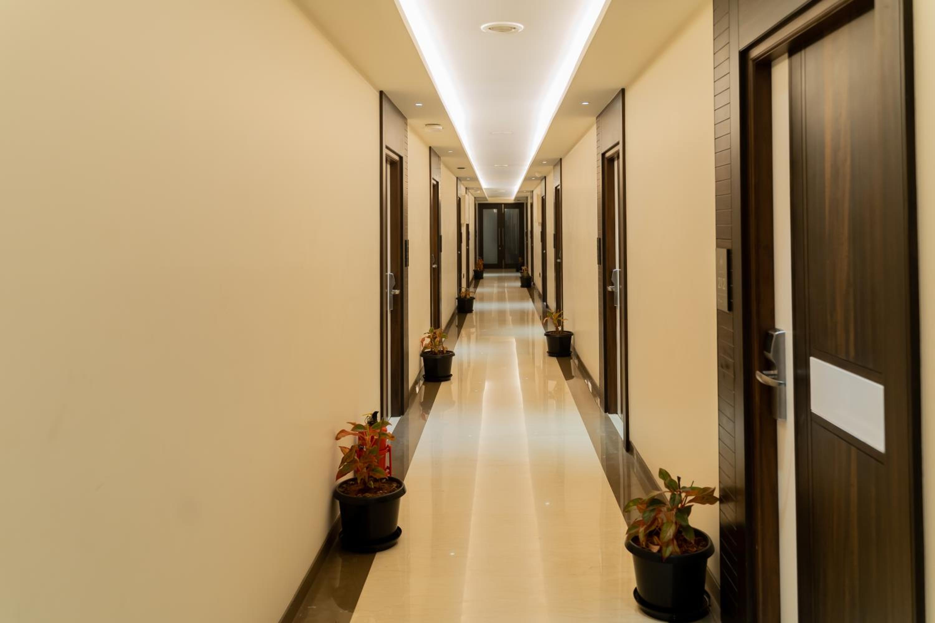 Deluxe Double Room with Balcony photo 2