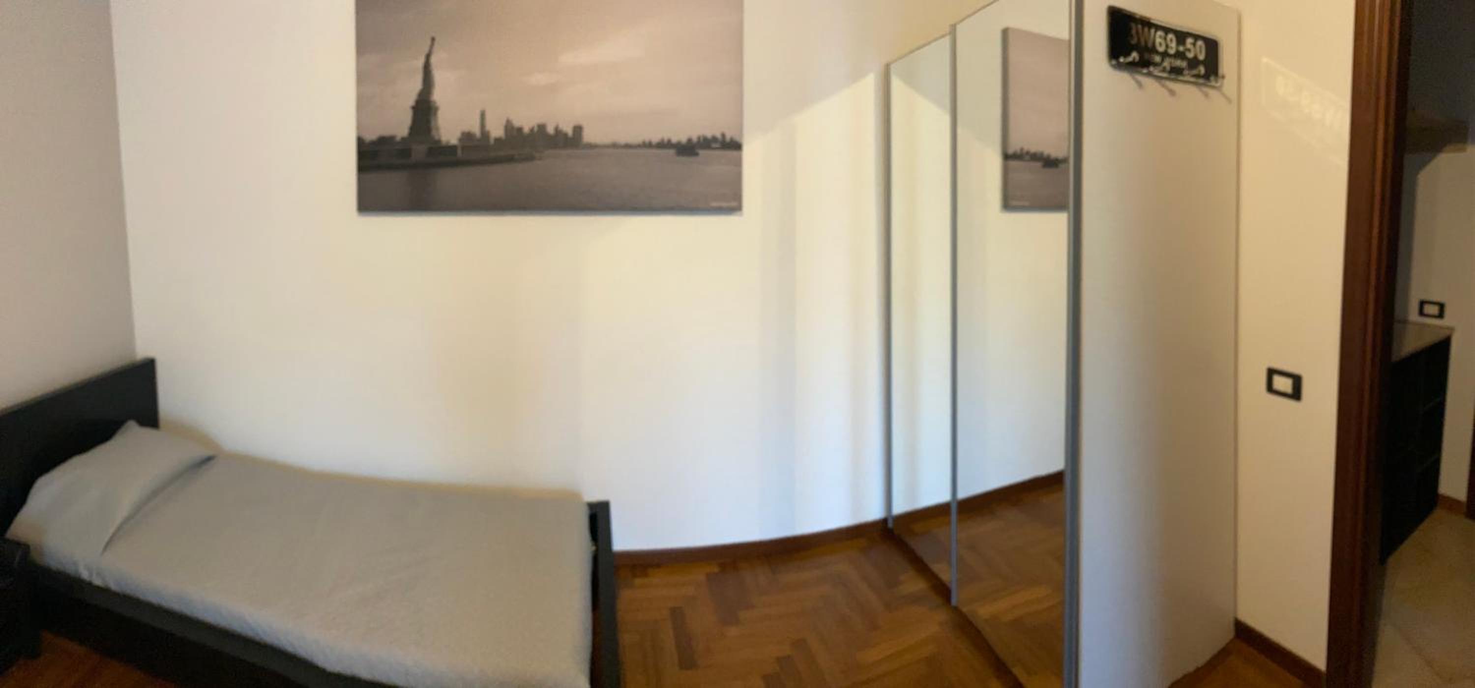 Double Room with Balcony (3 Adults) photo 3