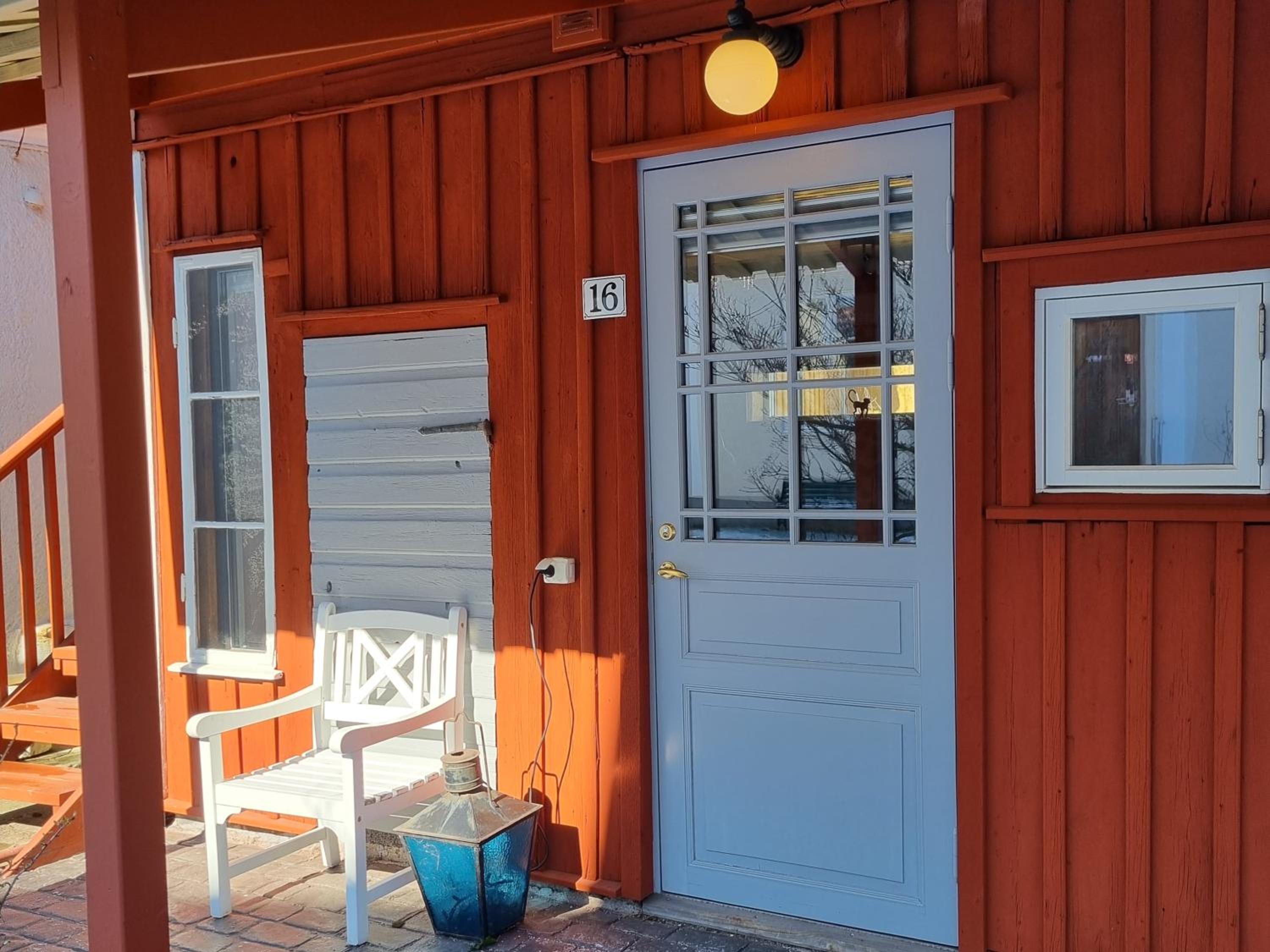 Cottage with Garden View photo 3