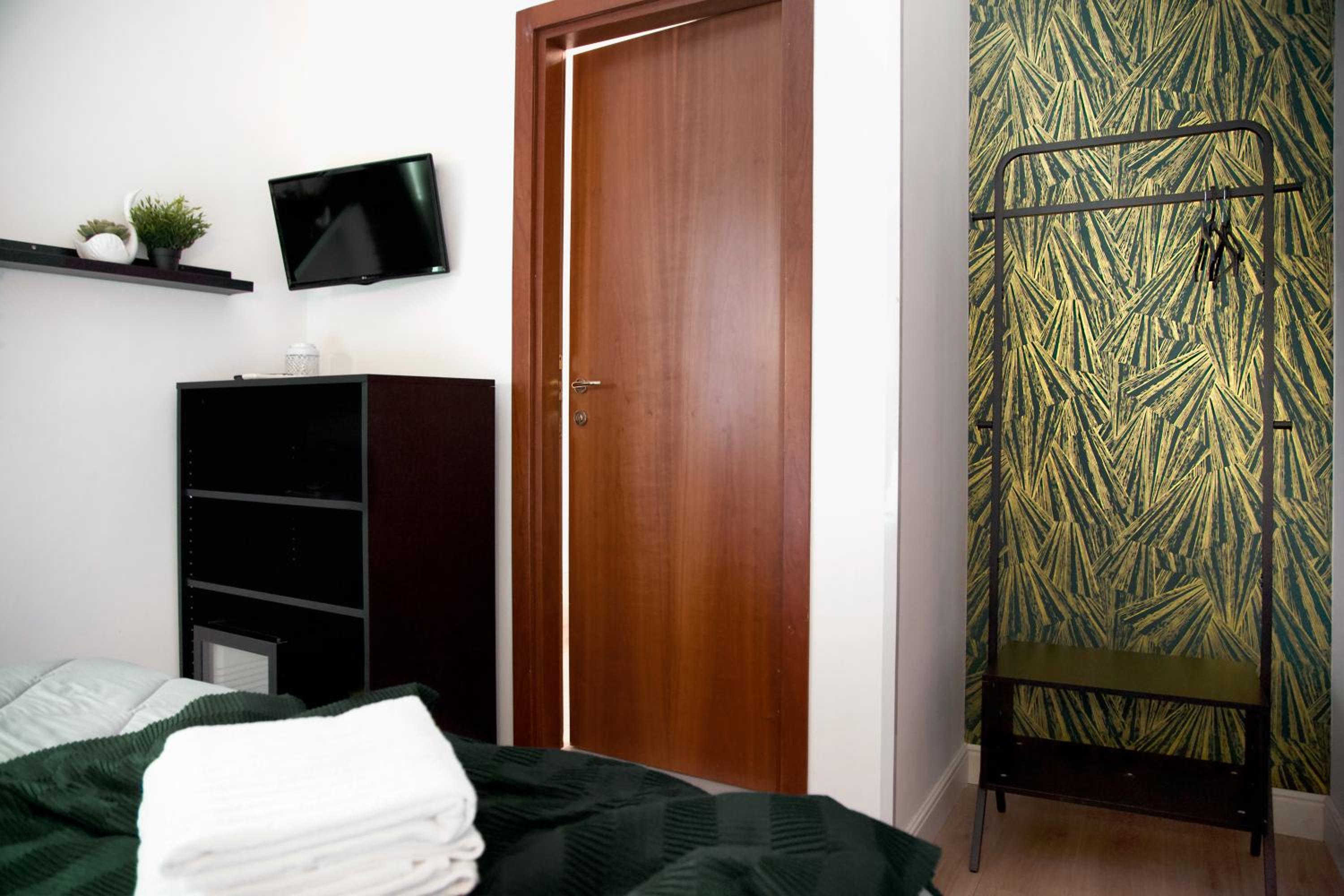 Standard Double or Twin Room photo 2