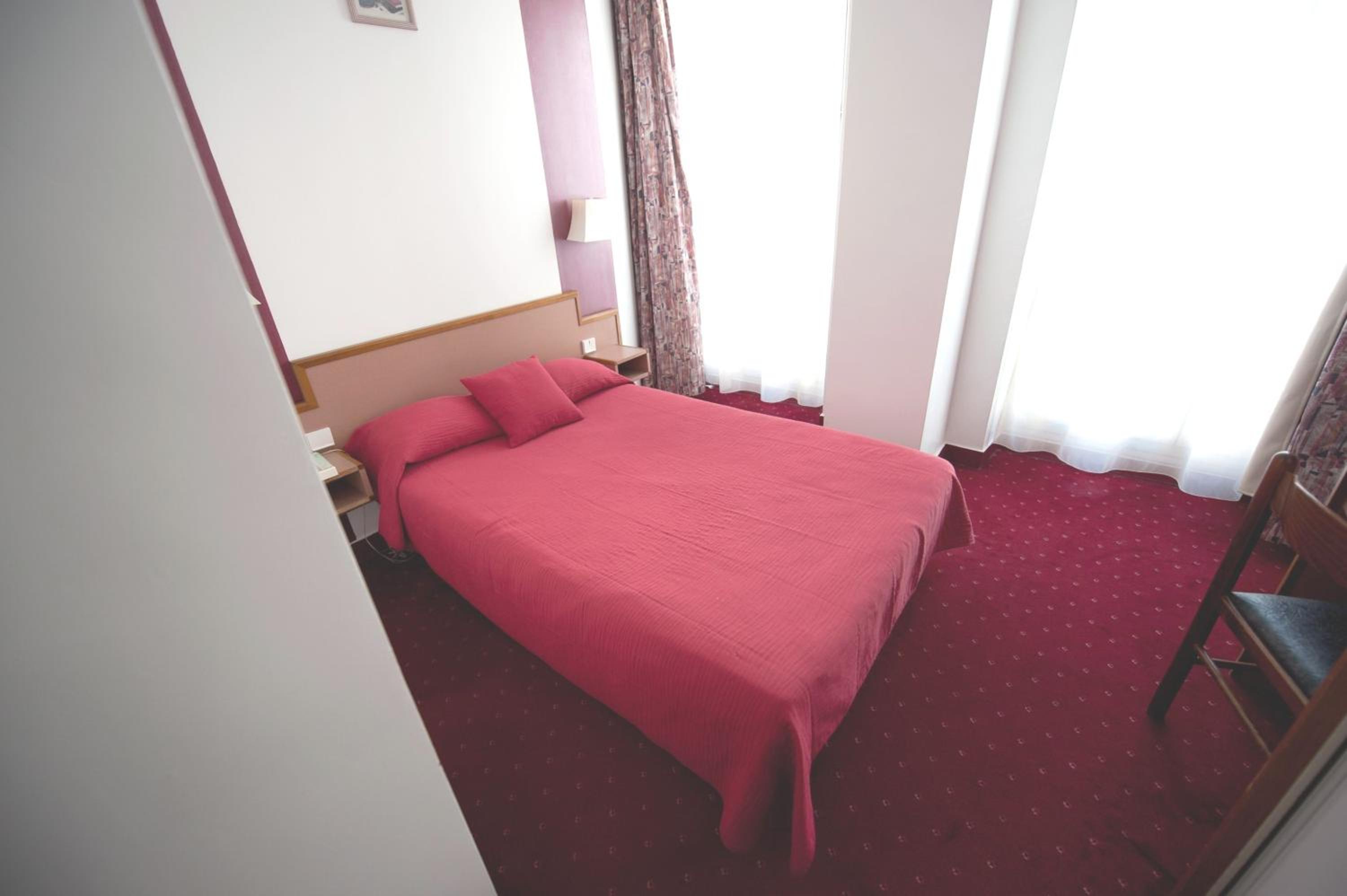 Single Room photo 3