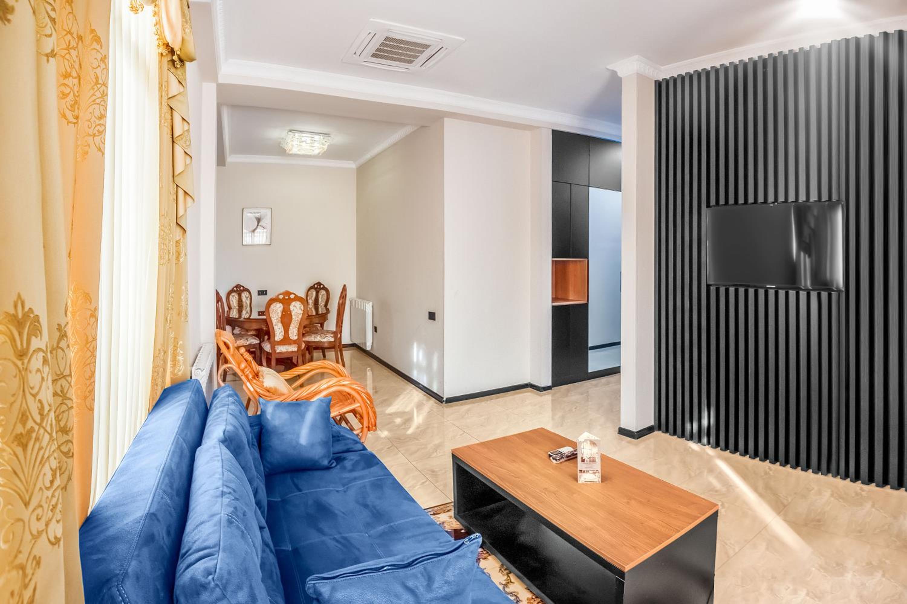 Studio with Terrace - Photo 10