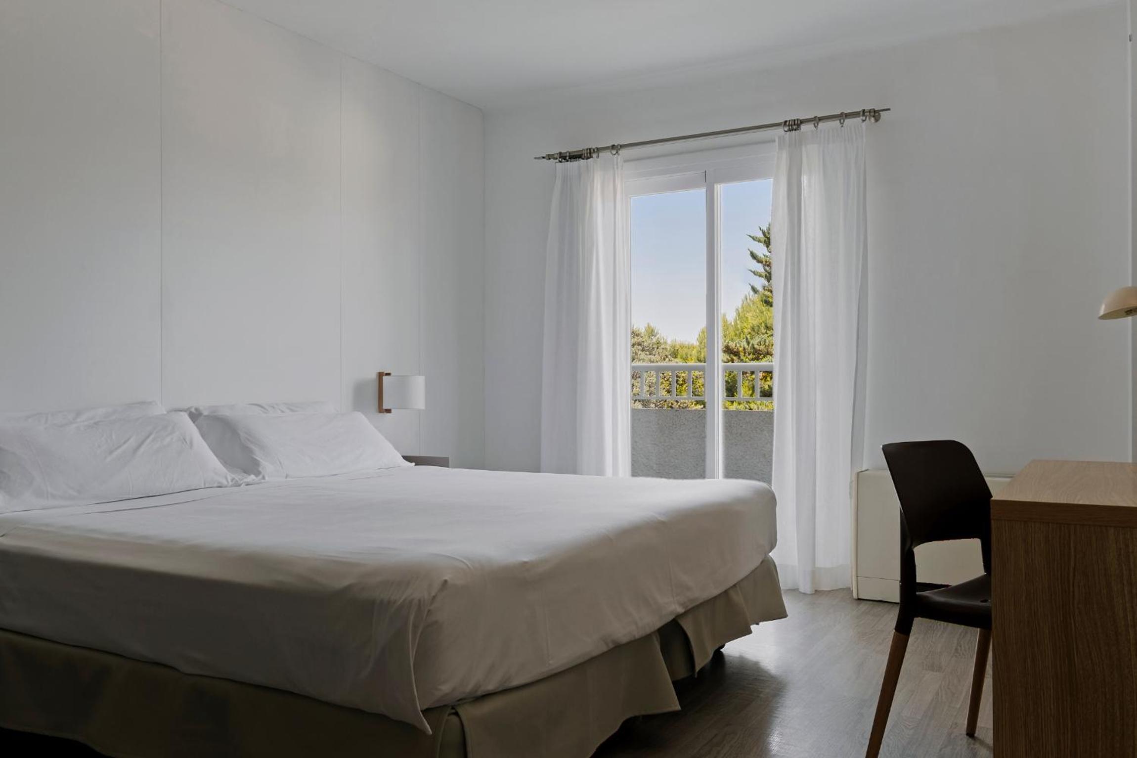 Double Room - Photo 3