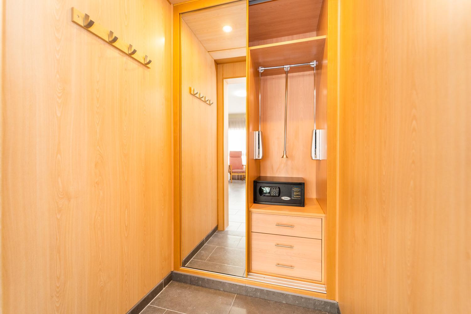 Apartment With City View photo 2