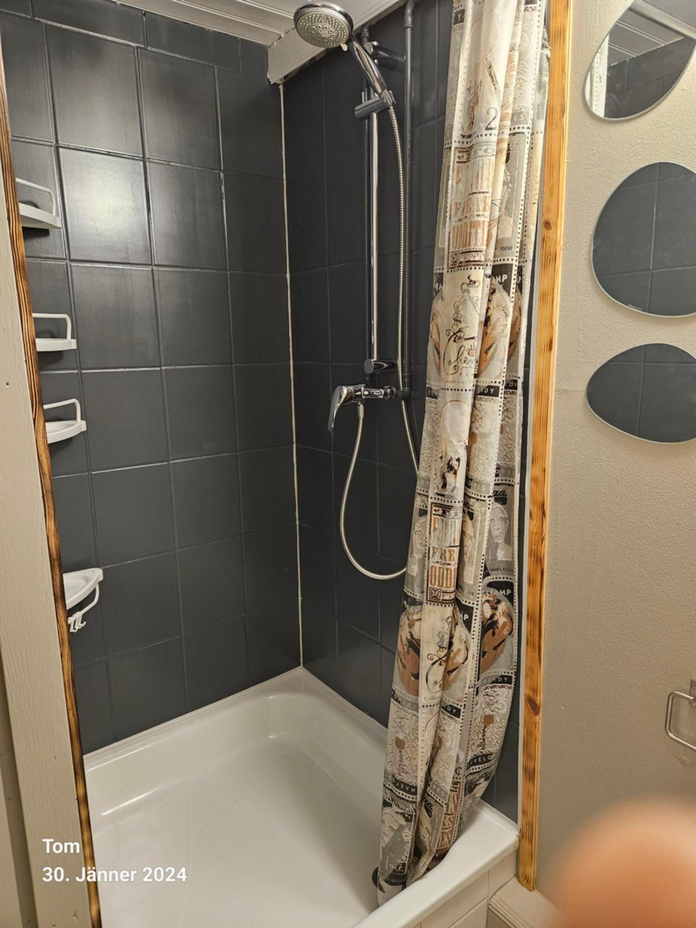 Deluxe Double or Twin Room with Lake View - Photo 8