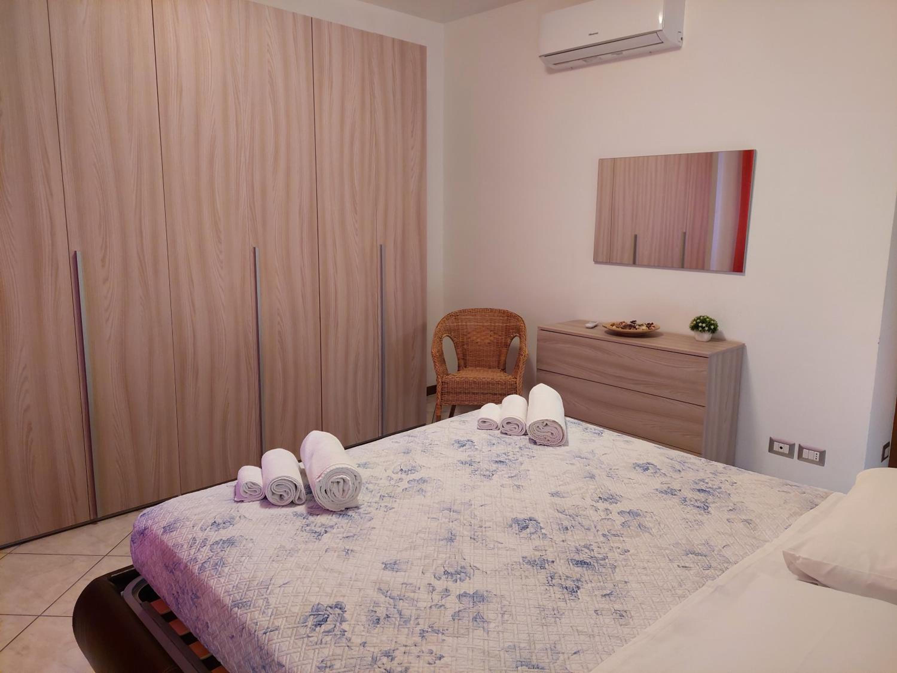 Apartment photo 2