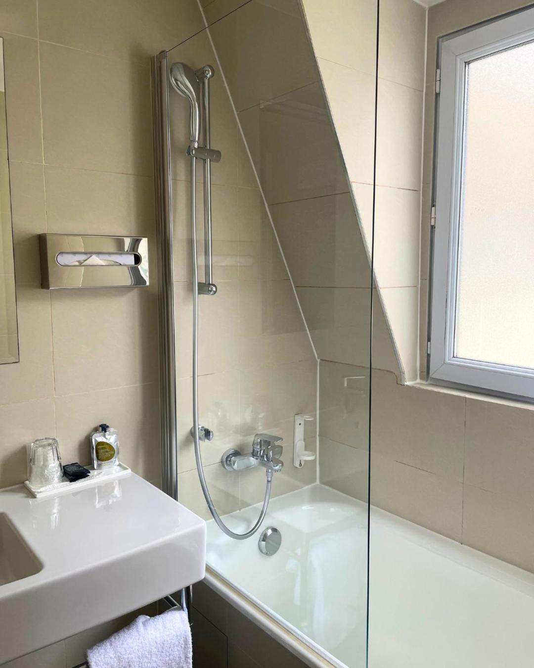 Superior Romantic Double Room photo 2