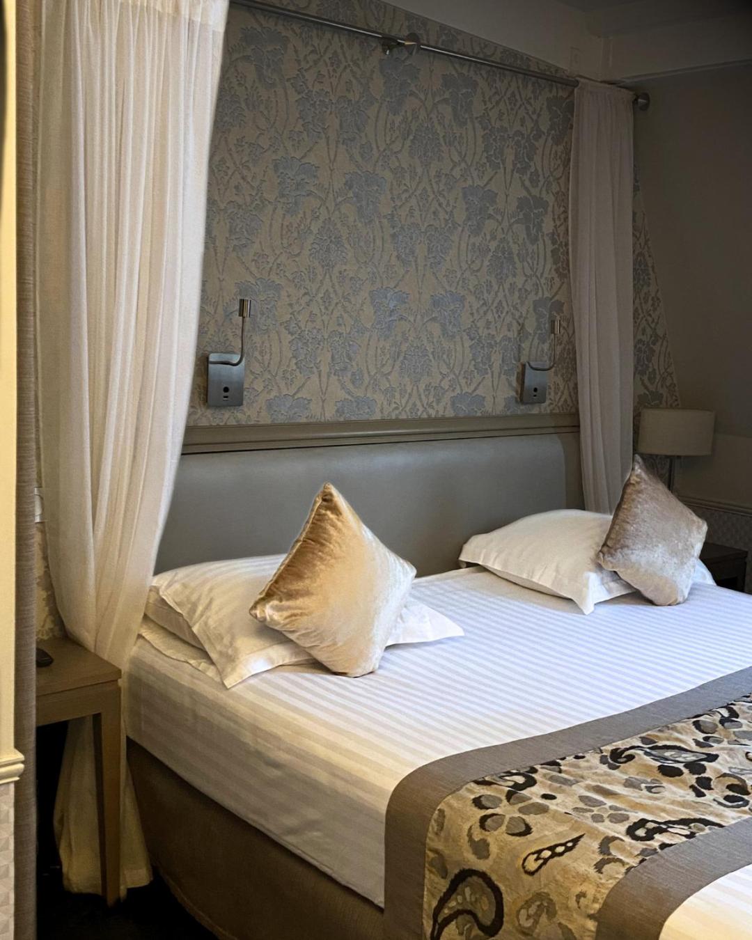 Superior Romantic Double Room photo 1