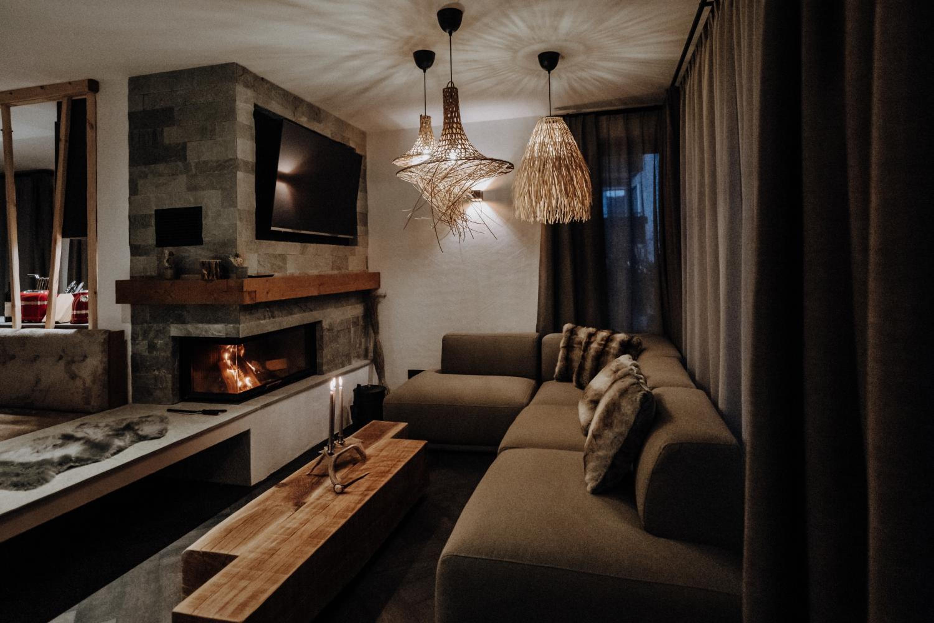 Five-Bedroom Chalet photo 3