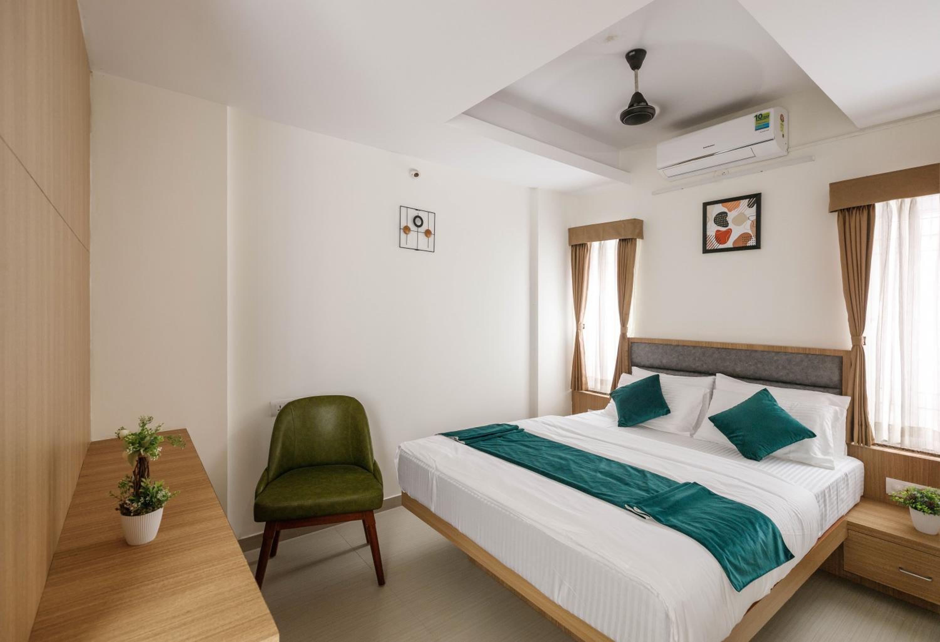 One-Bedroom Apartment - Photo 20