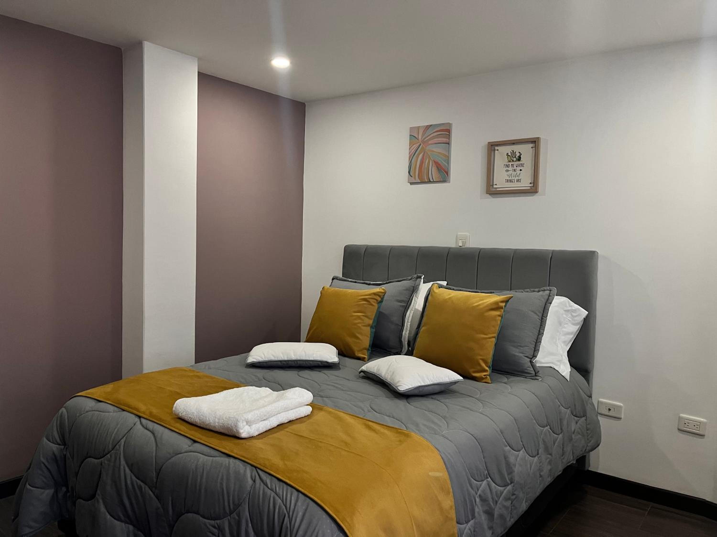 Three-Bedroom Apartment photo 2