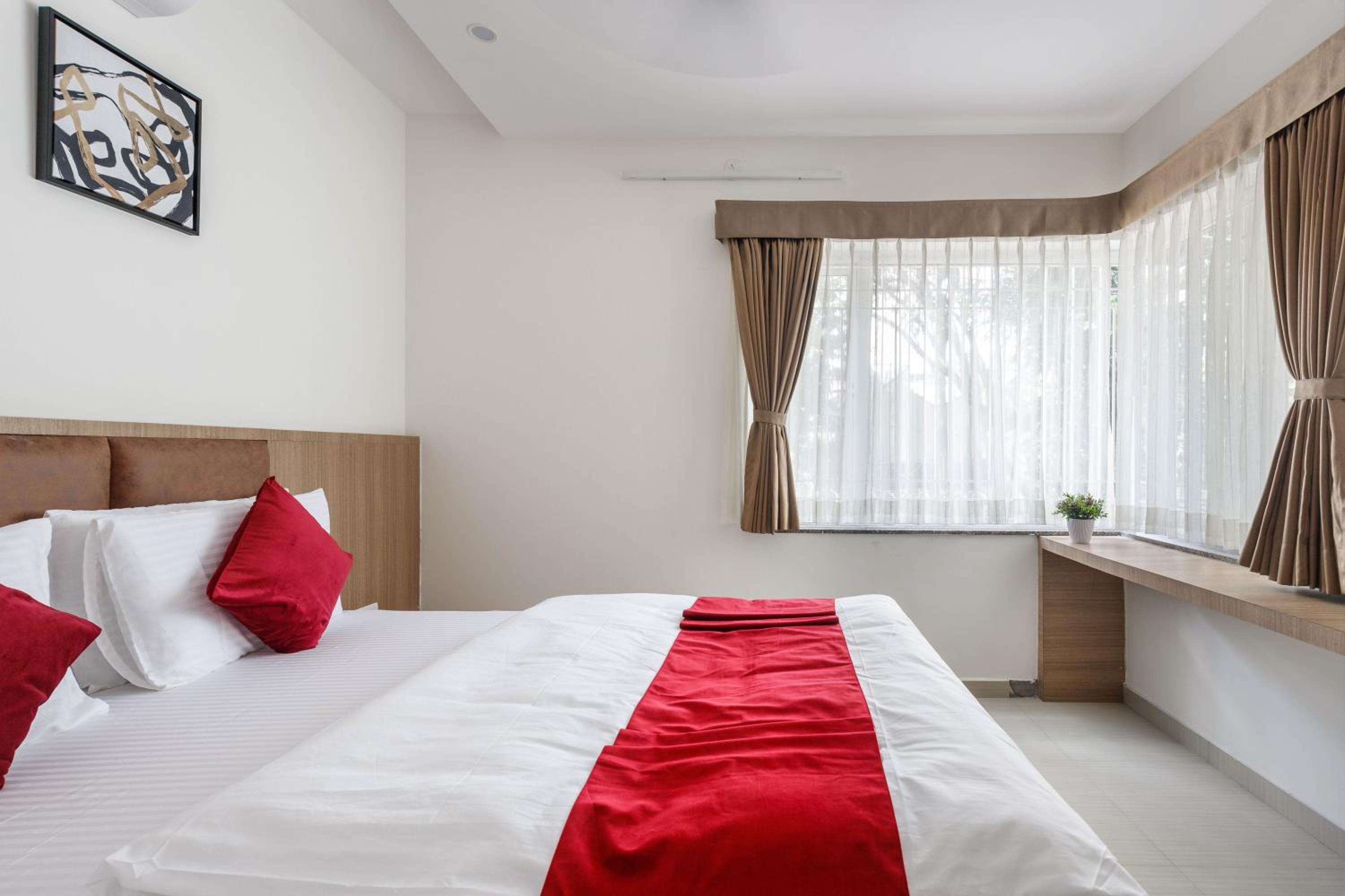 Two-Bedroom Apartment - Photo 12