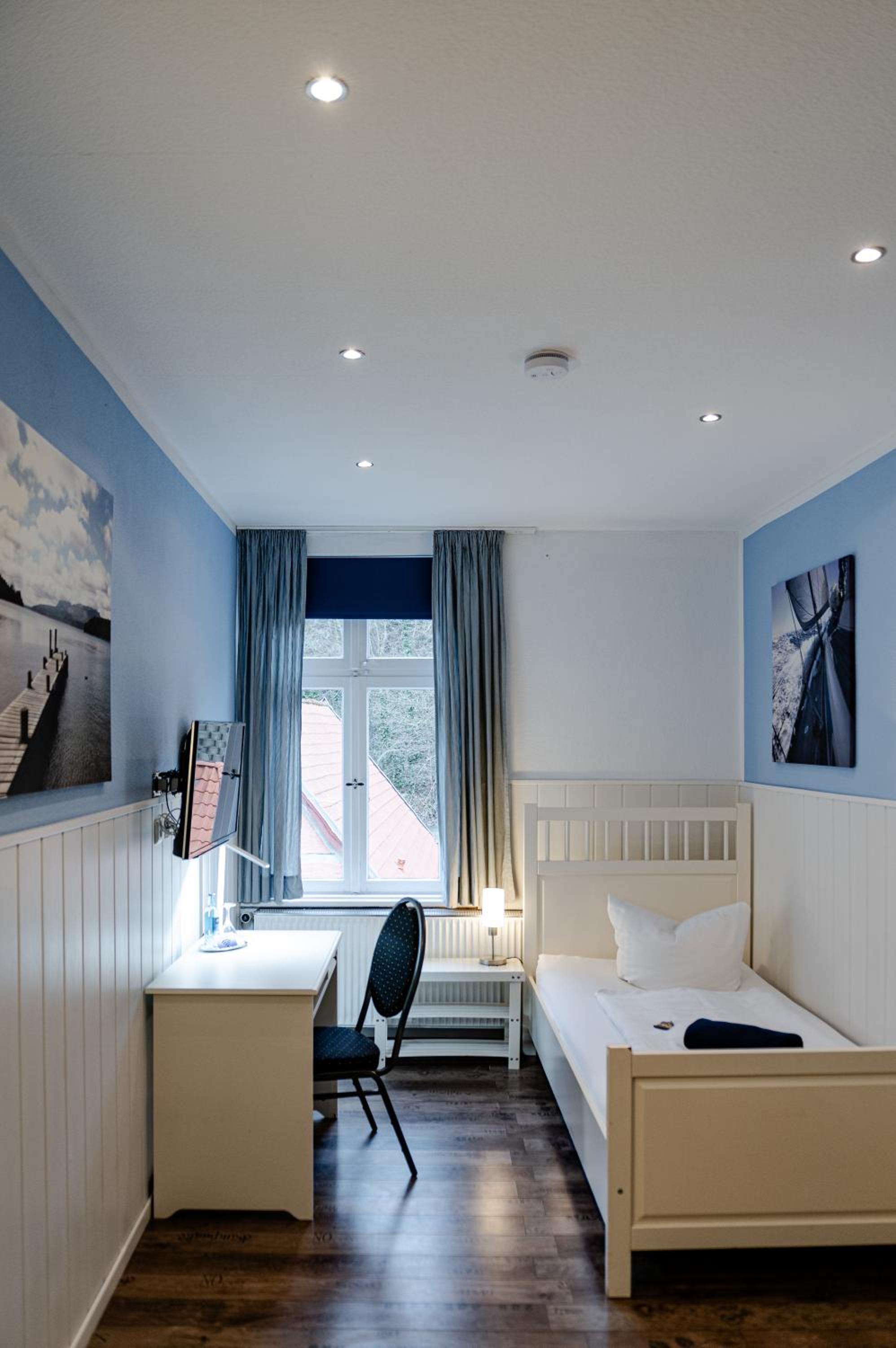Standard Single Room