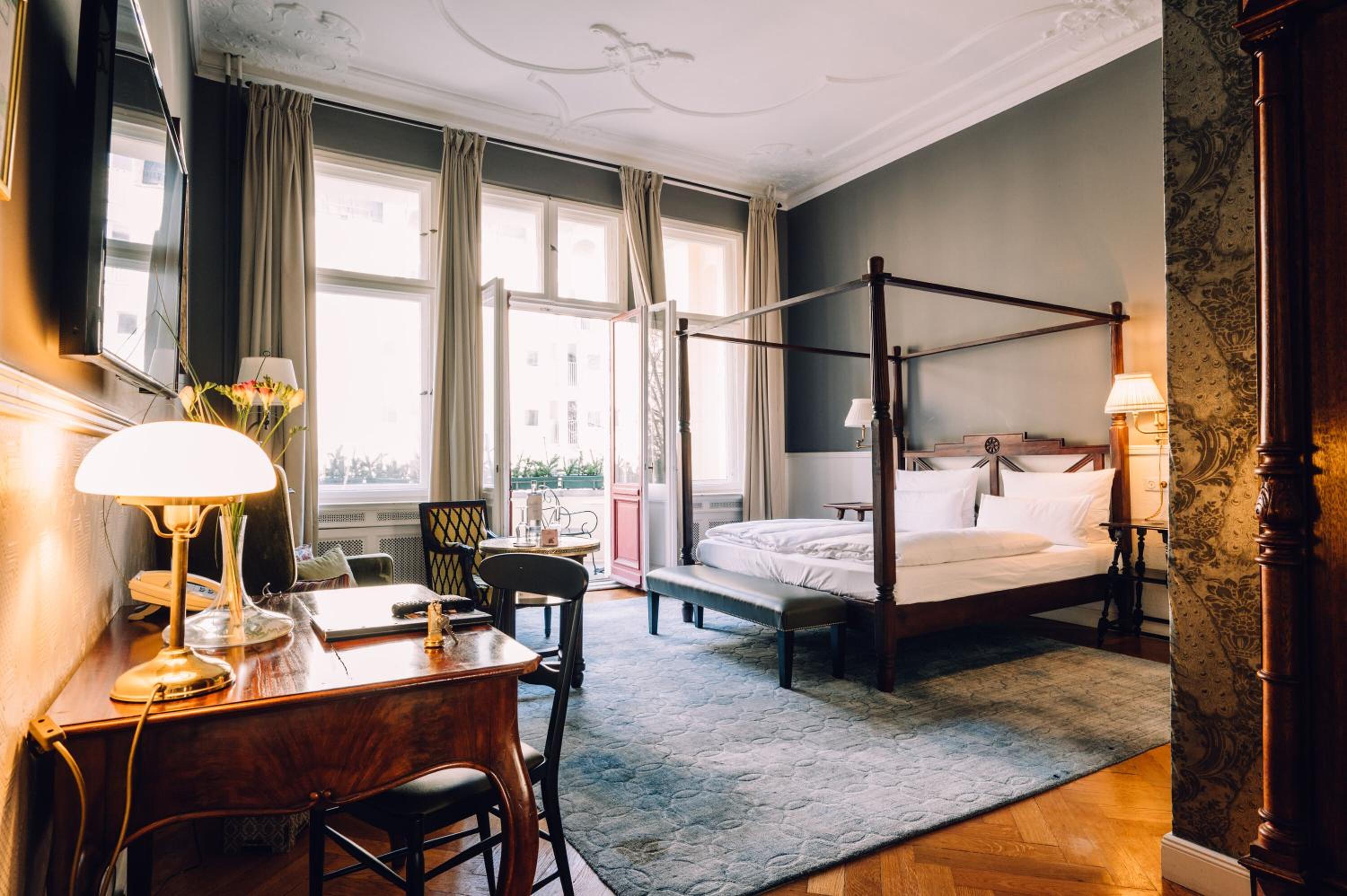 Salon Doppelzimmer mit Balkon photo 1