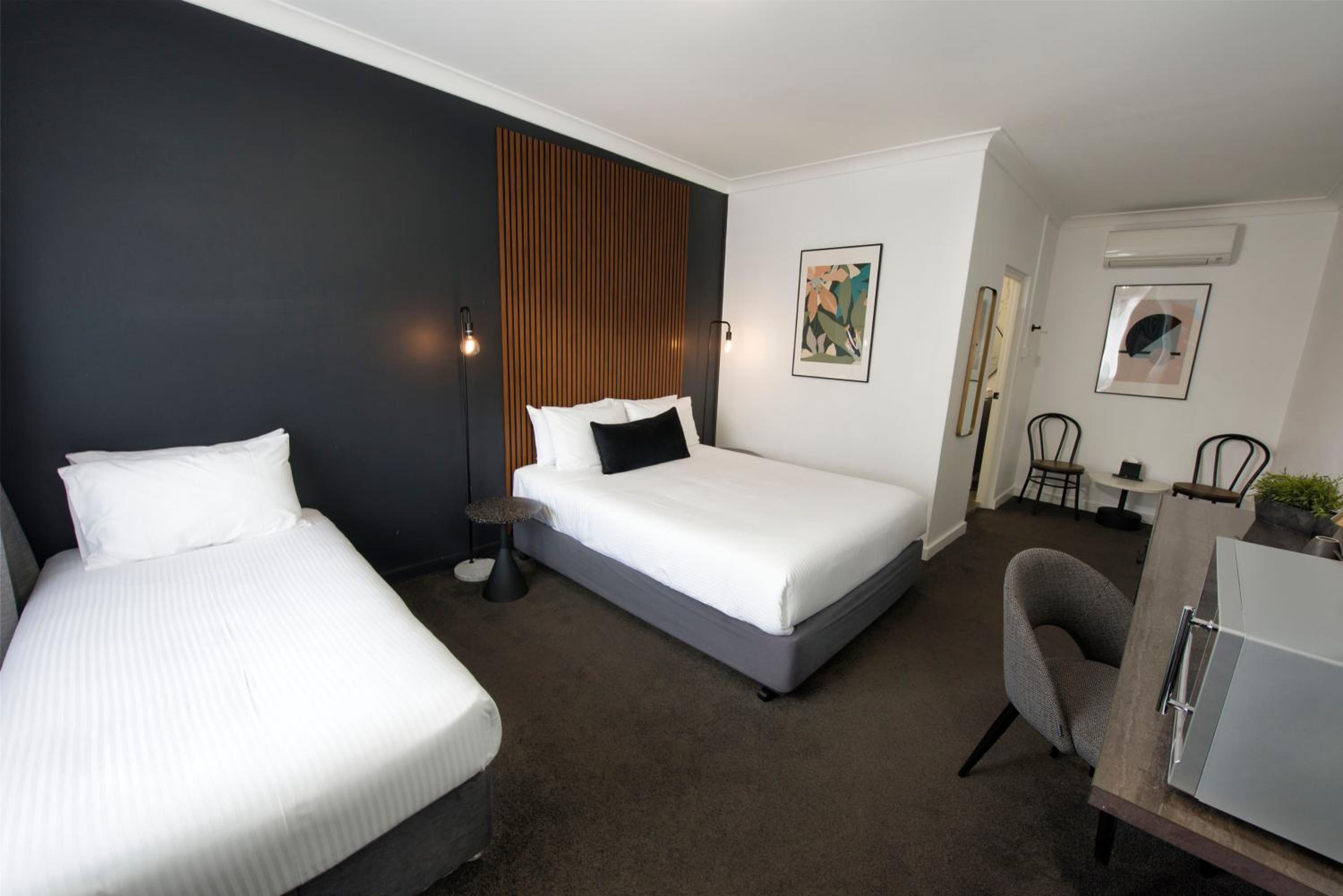 Double or Twin Room - Photo 3