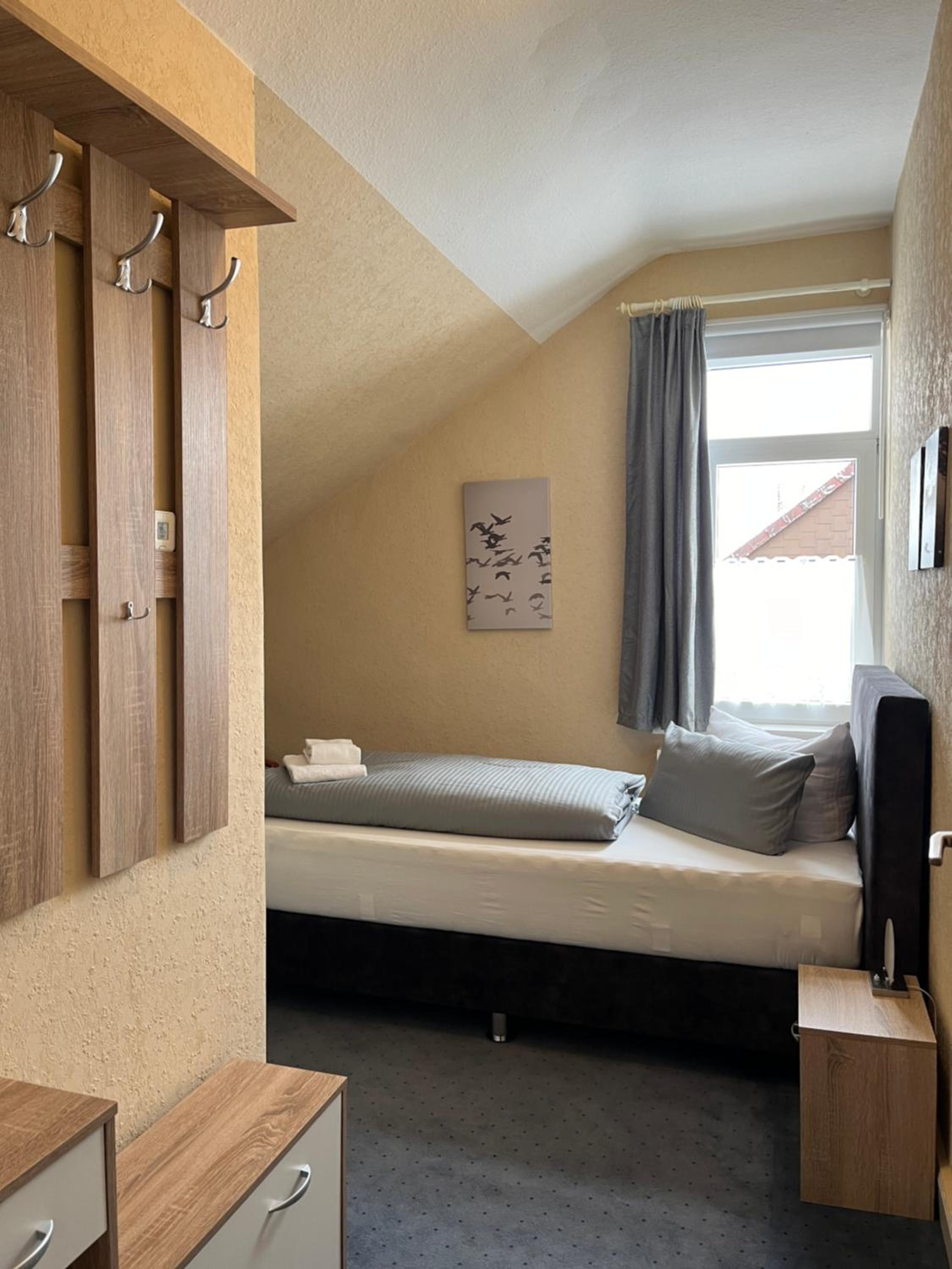 Single Room photo 3