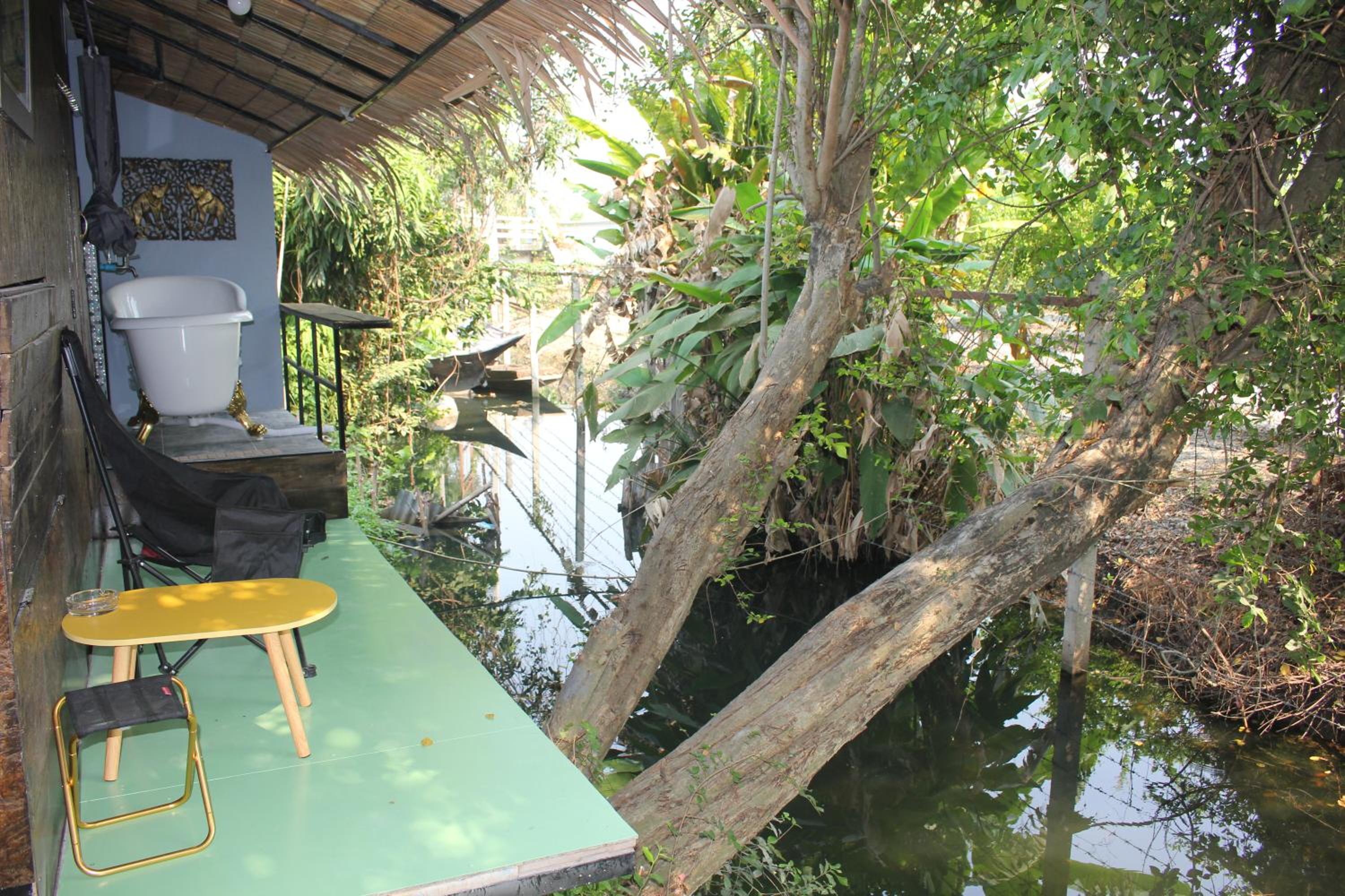 Deluxe Single Room with Balcony photo 2