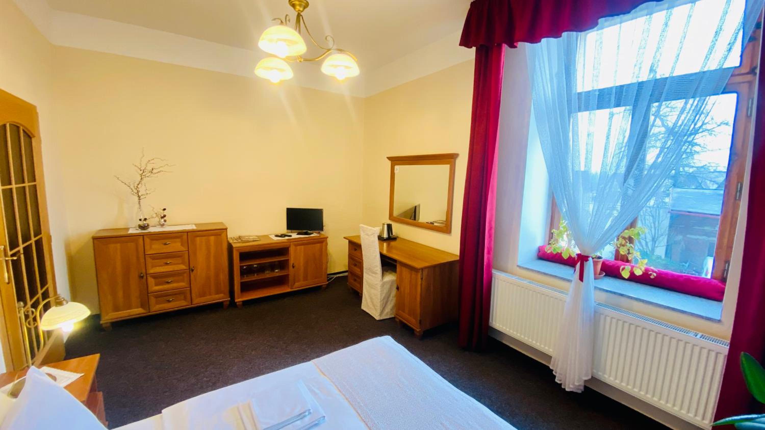 Double or Twin Room photo 3