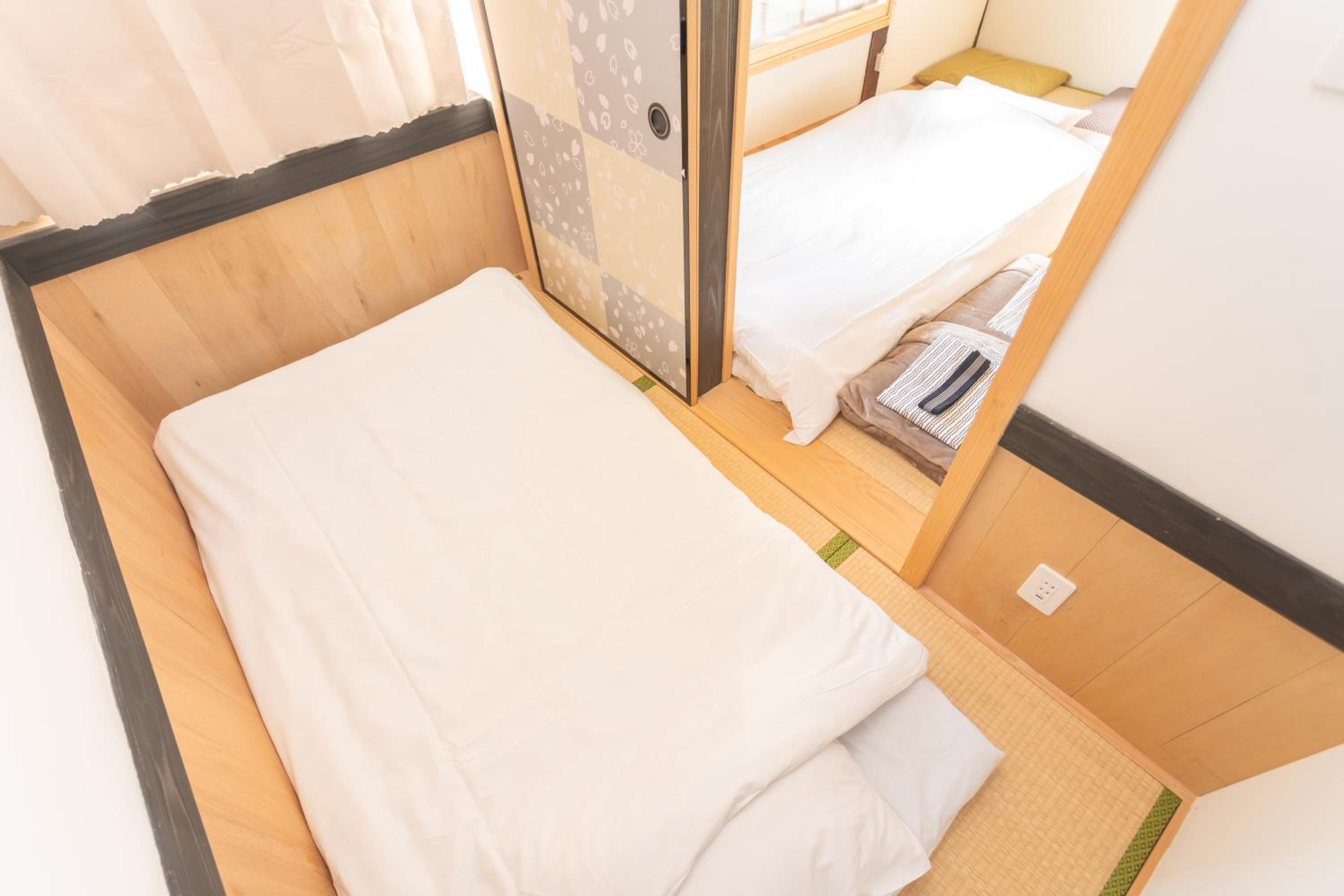 Japanese-Style Townhouse - Photo 101