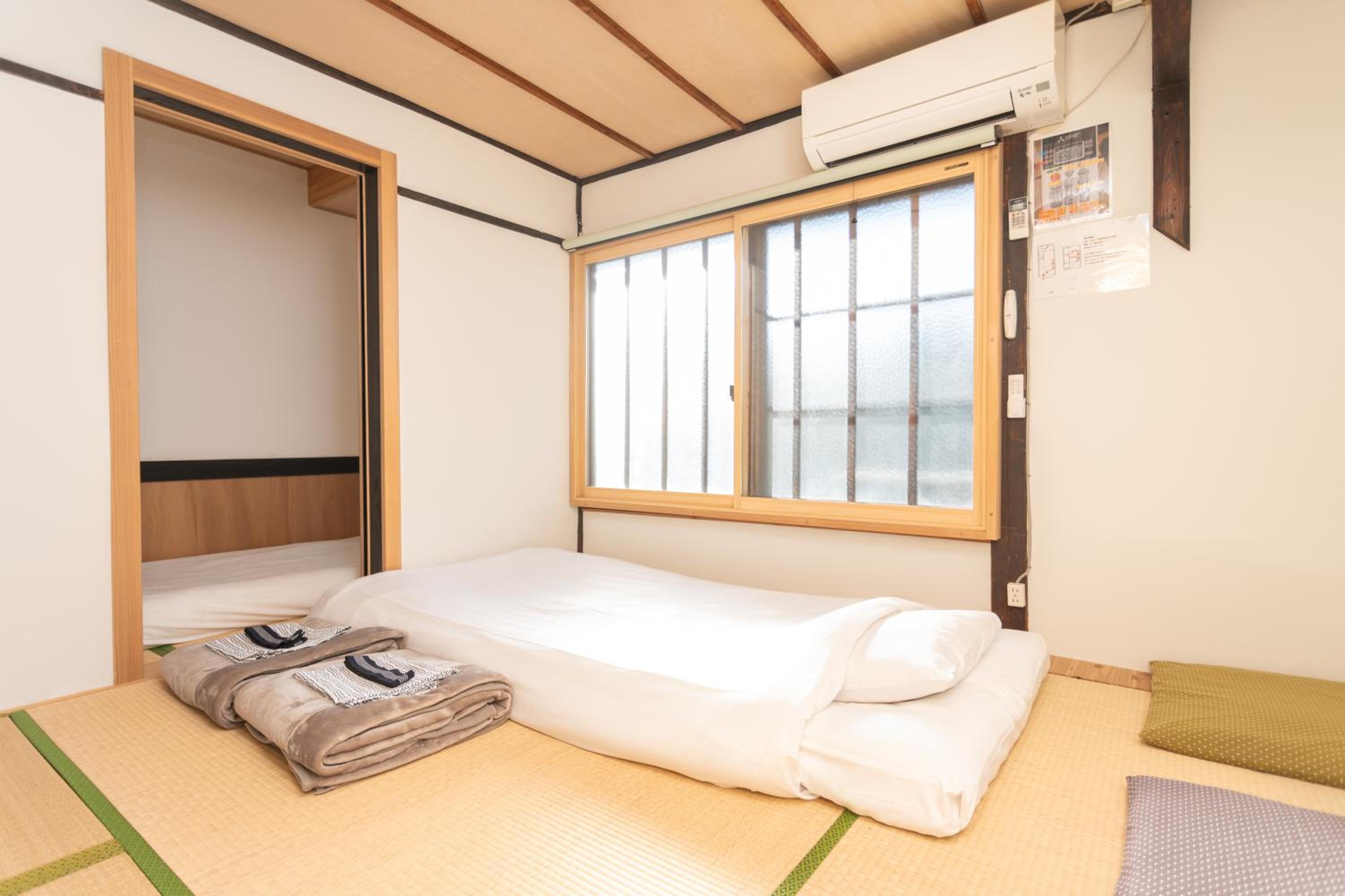 Japanese-Style Townhouse - Photo 100