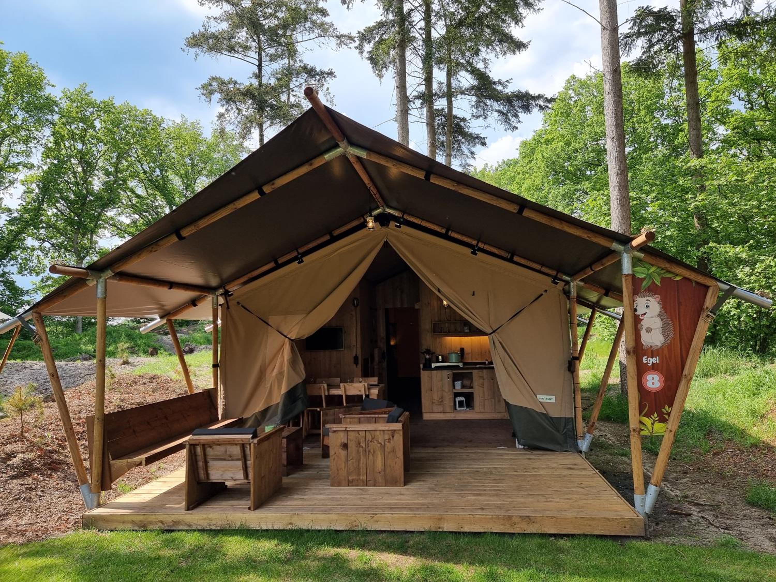 Tent 5 photo 1