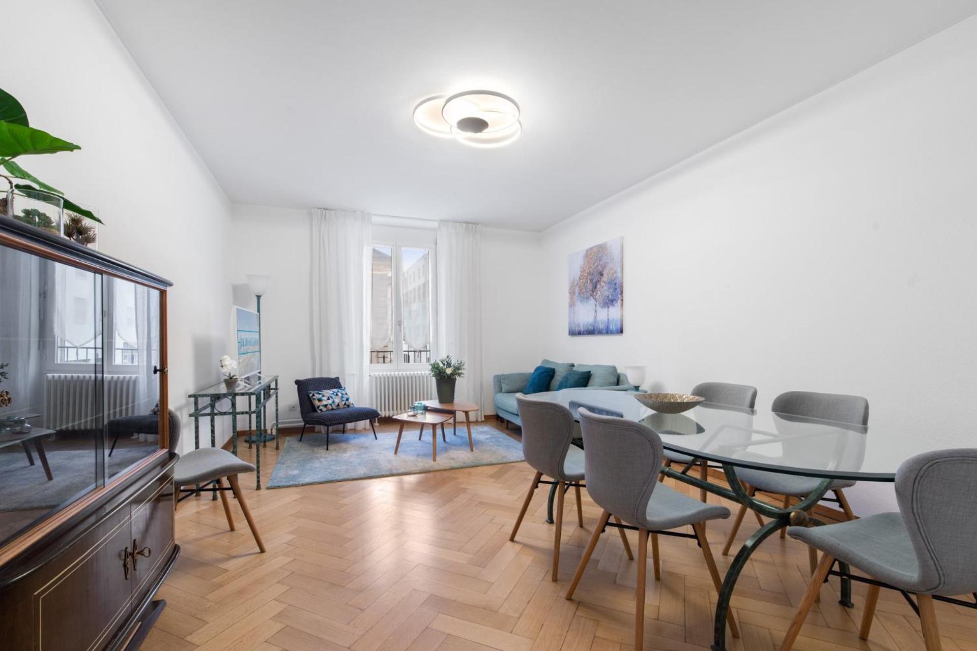 One-Bedroom Apartment photo 2
